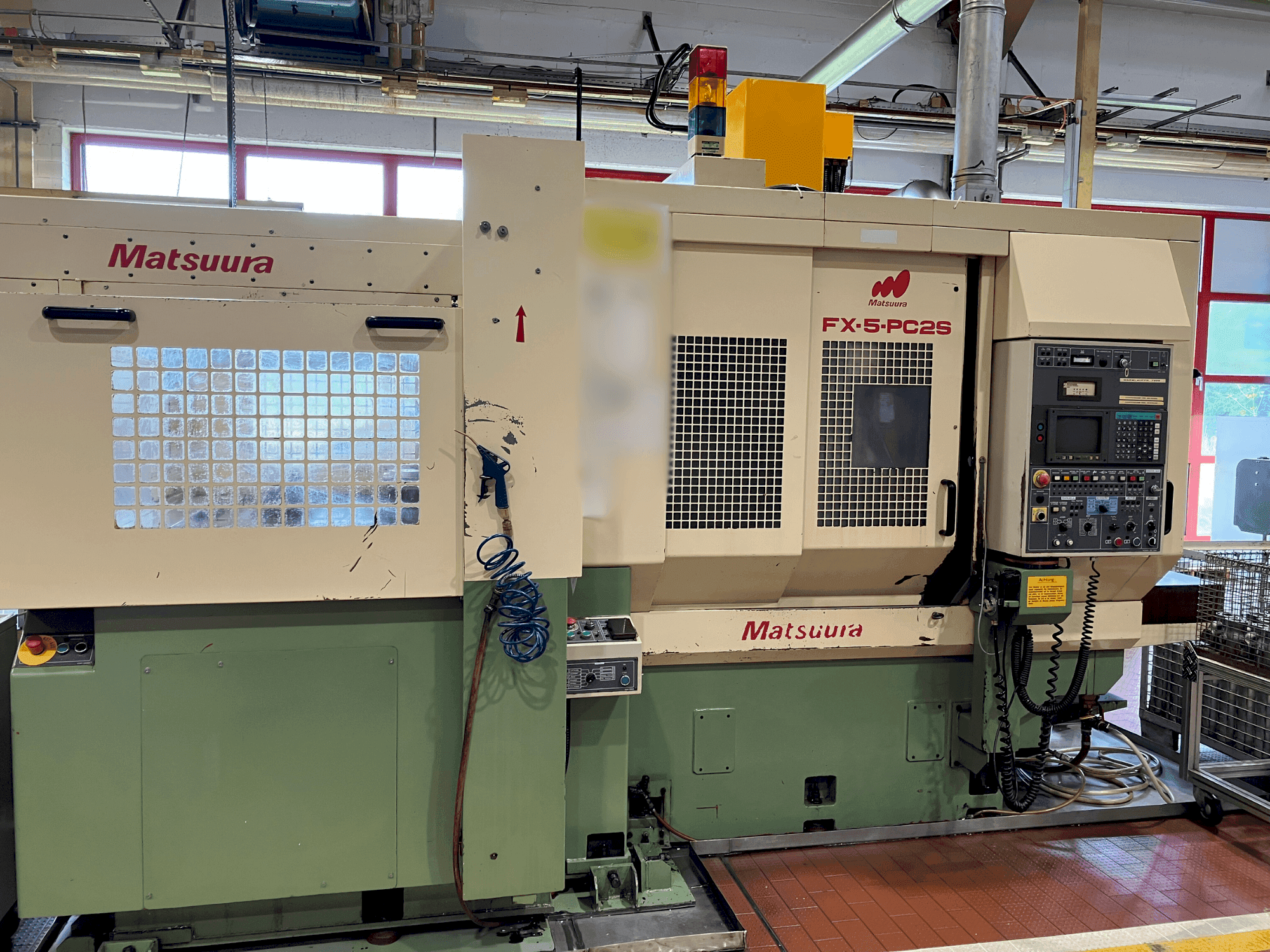 Koneen  Matsuura FX-5-PC2S etunäkymä