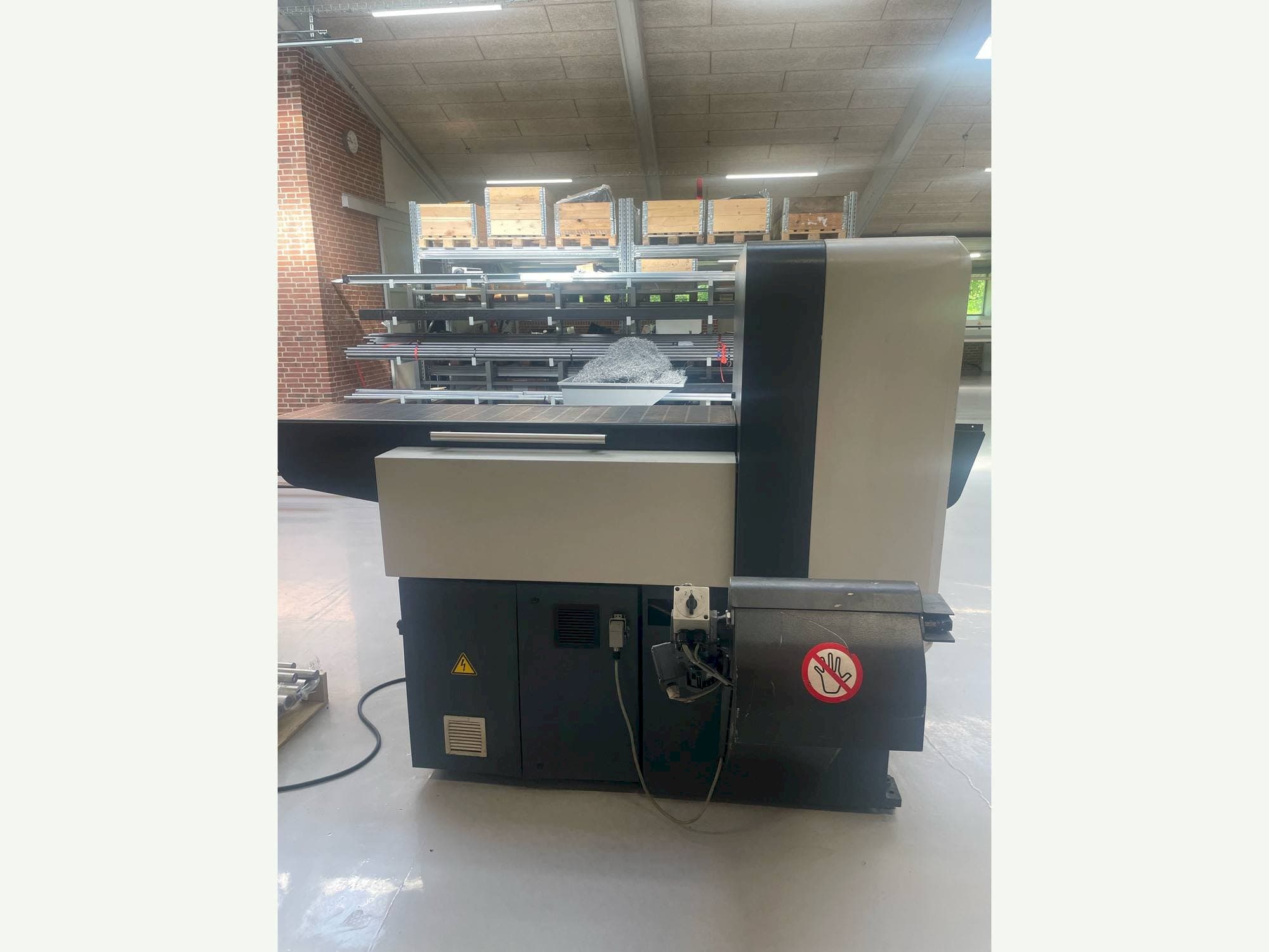 Koneen  KASTO Verto A2 etunäkymä