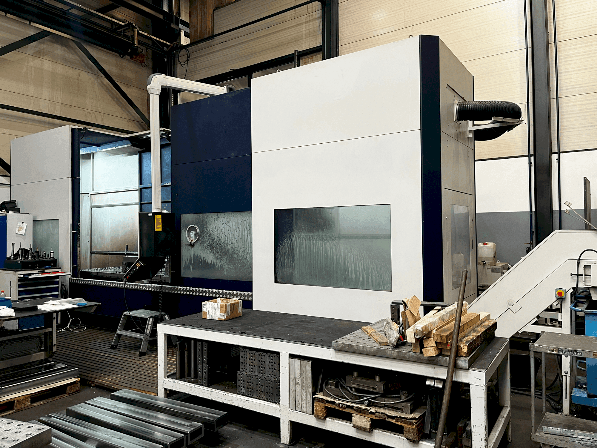 Koneen  Soraluce TA-35A etunäkymä