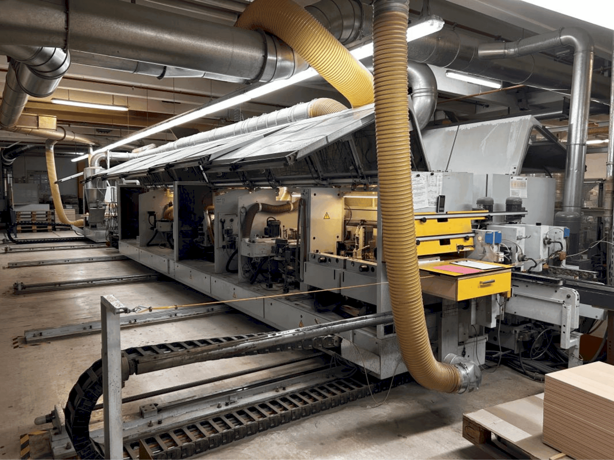 Koneen  HOMAG PROFI KFL20/29/QA/25 etunäkymä