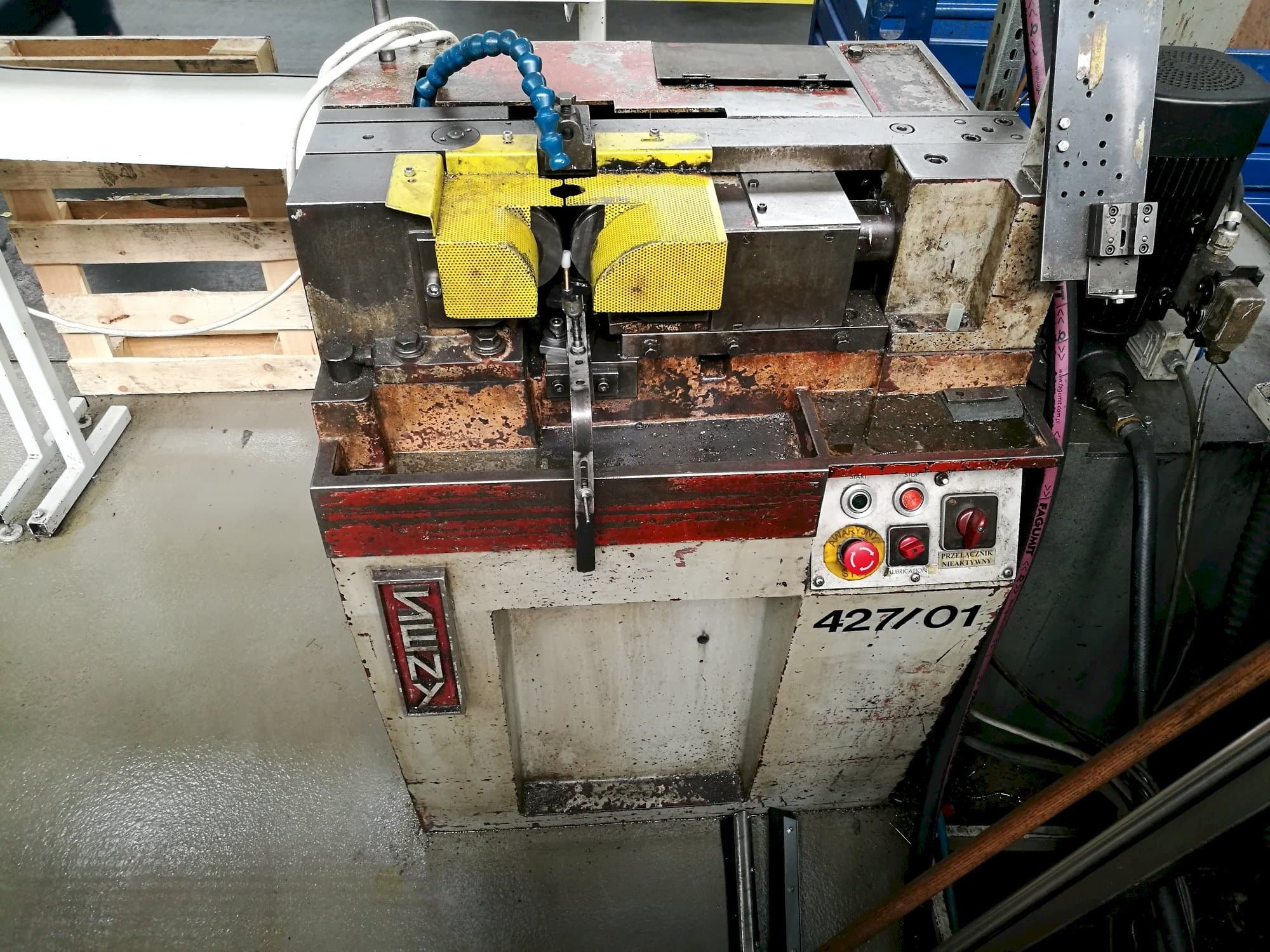 Koneen  SENY D30E etunäkymä