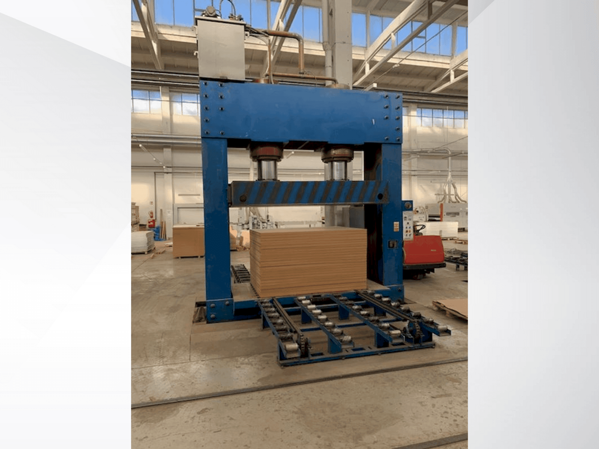 Koneen  LINYI JIANZHONG WOOD MACIHNERY JJC-CP etunäkymä