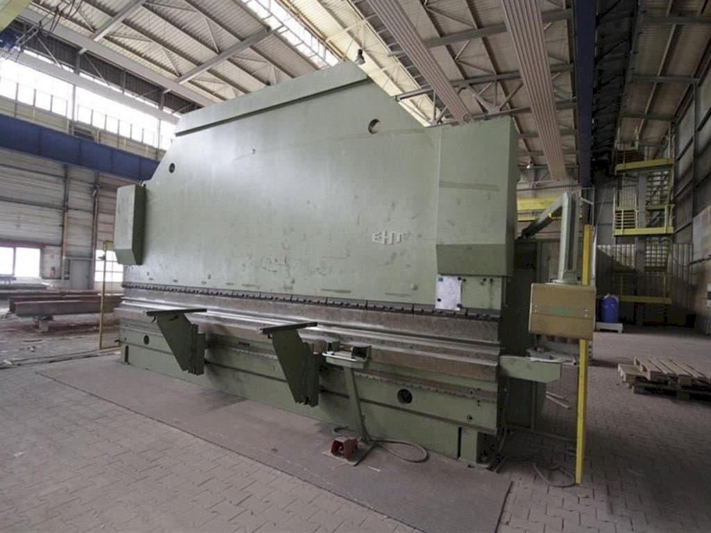 Koneen  EHT Variopress 250 60 oikean sivun näkymä