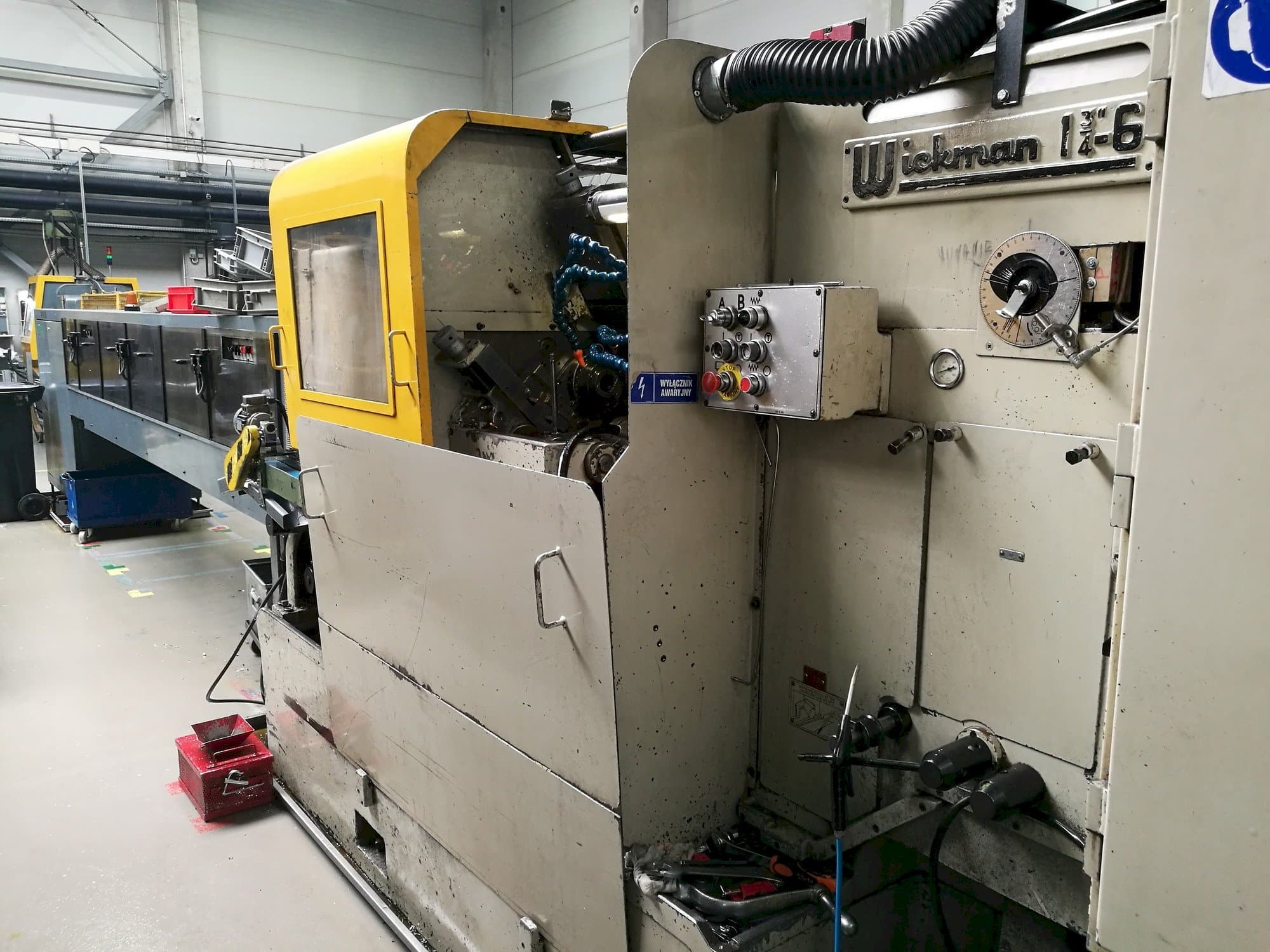 Koneen  Wickman 1  3/4"-6 etunäkymä