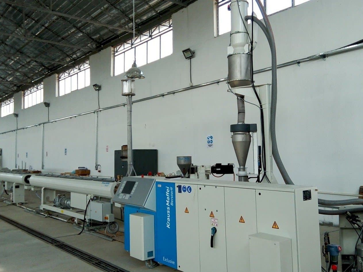Koneen Krauss Maffei KME 60-36 B/R etunäkymä