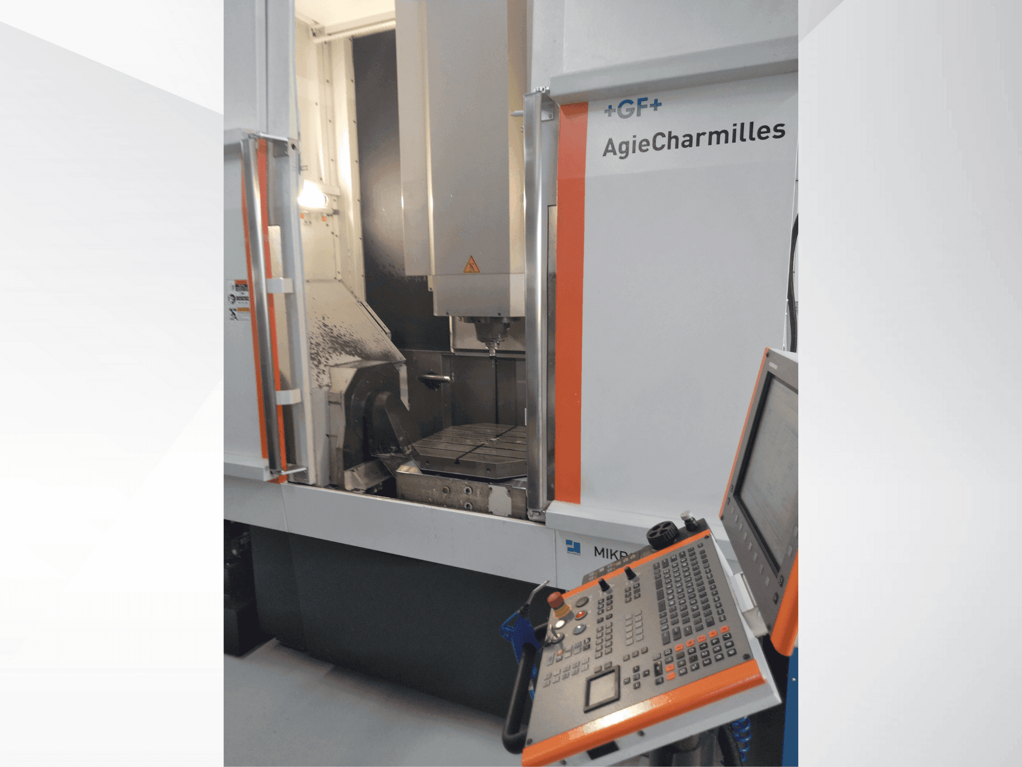 Koneen  MIKRON UCP 800 Duro etunäkymä