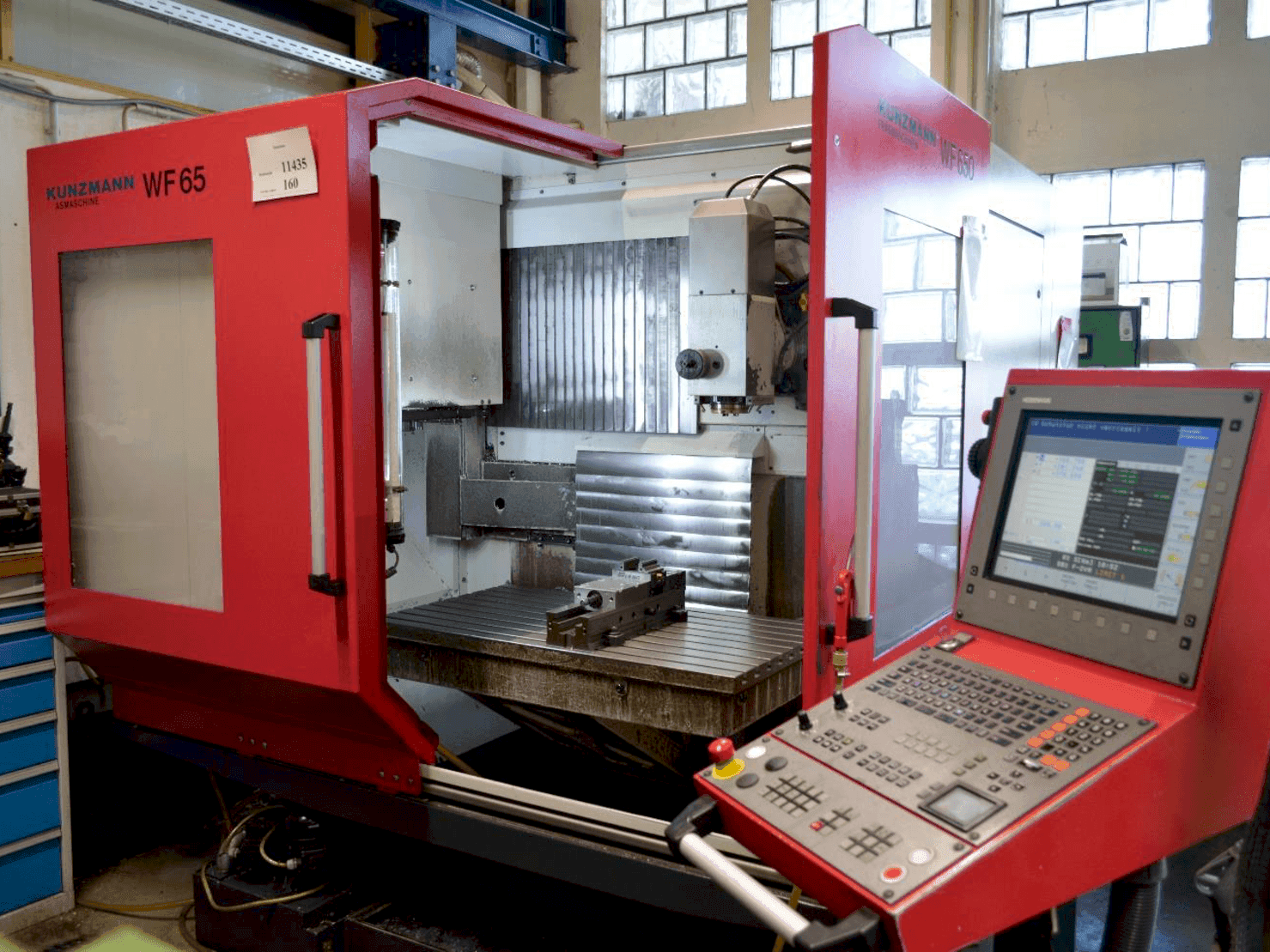 Koneen  KUNZMANN WF650 etunäkymä