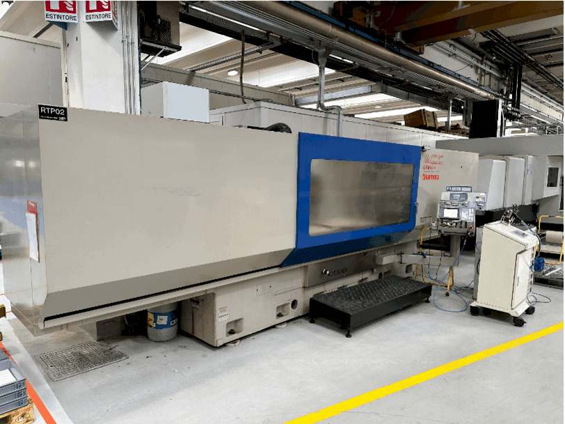 Koneen  OKAMOTO ACC 208ex etunäkymä