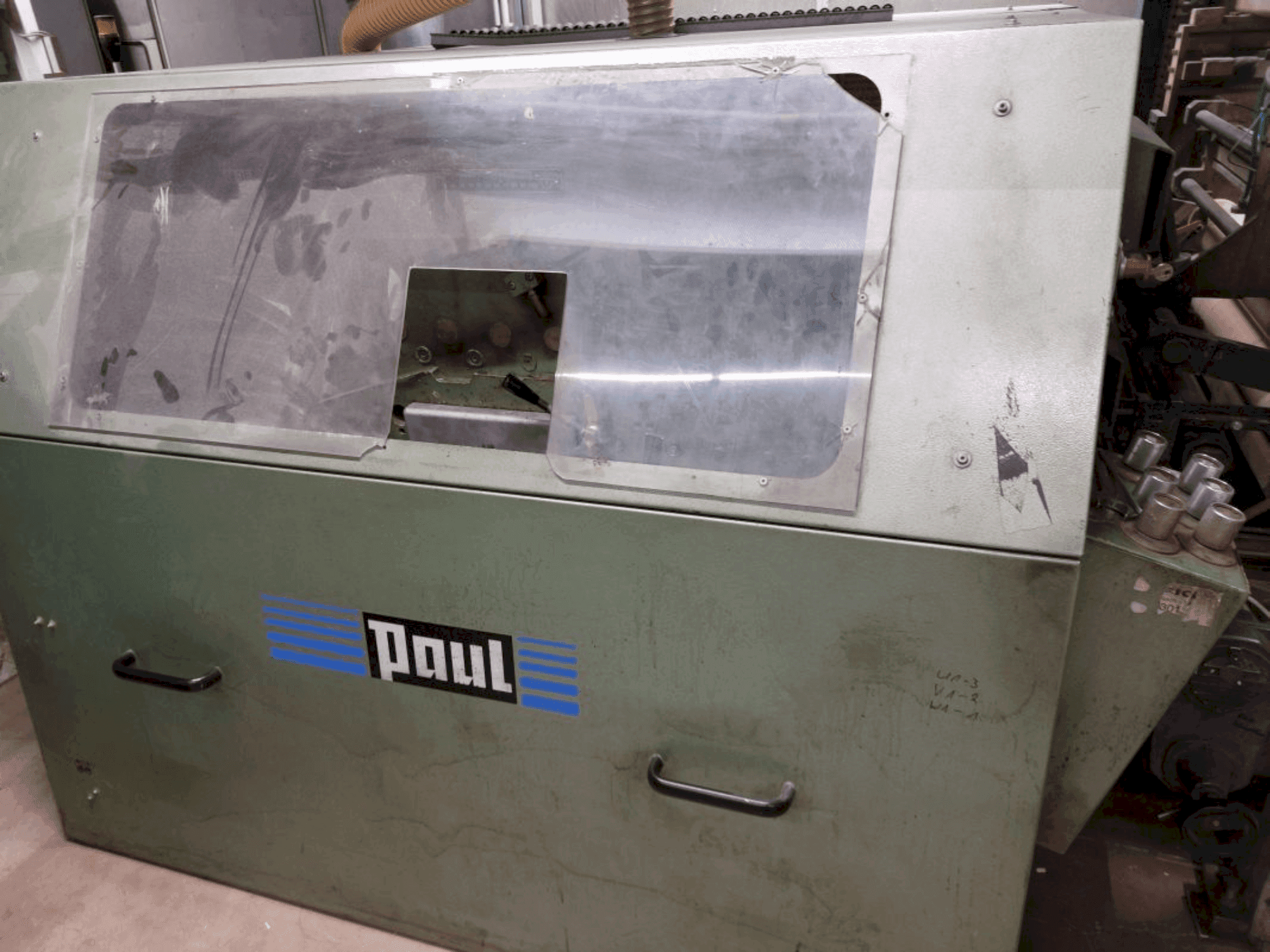 Koneen  Paul Reinhardt K34G / 1500 etunäkymä