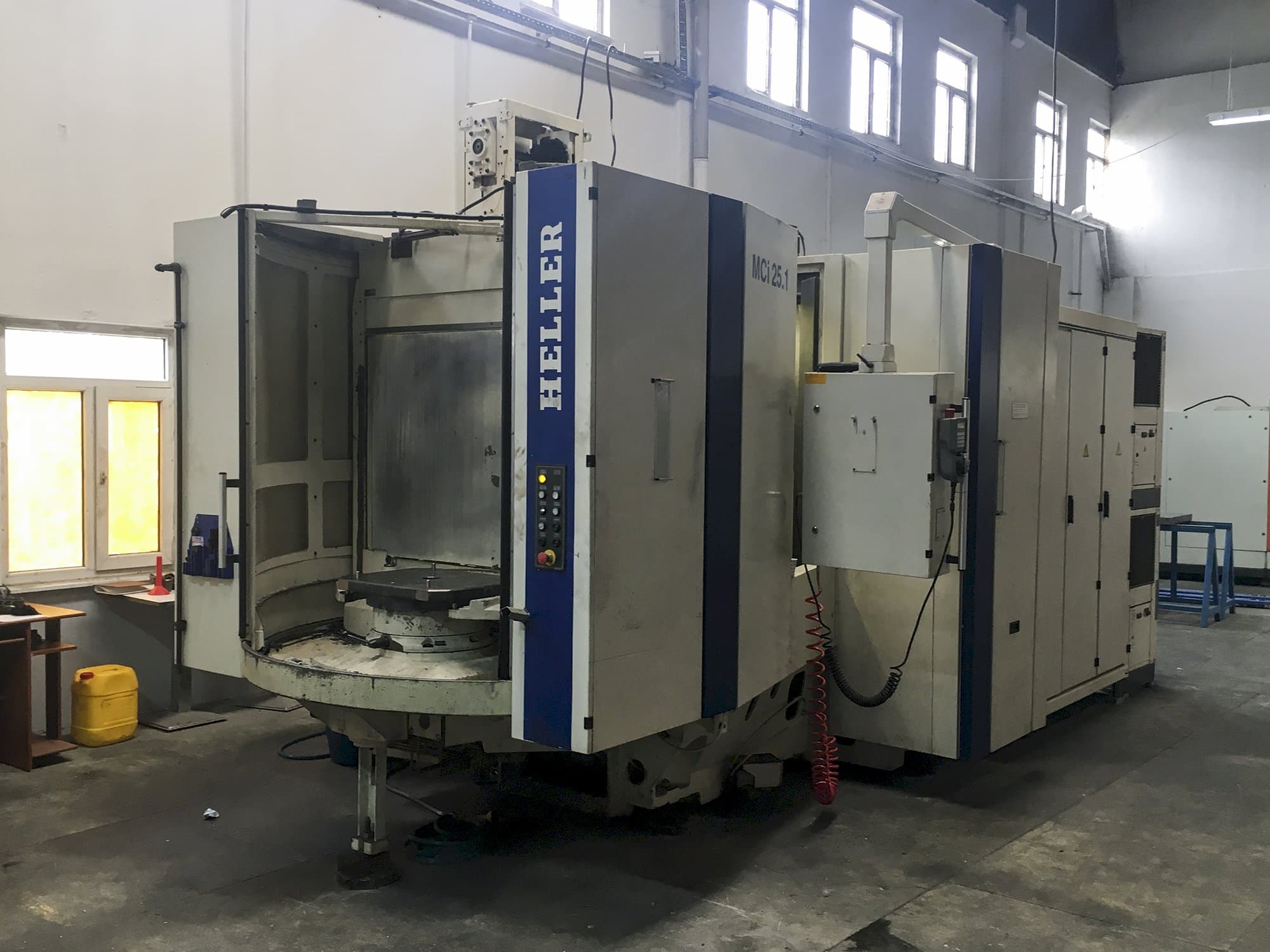 Koneen  HELLER vasen näkymä MCi 25