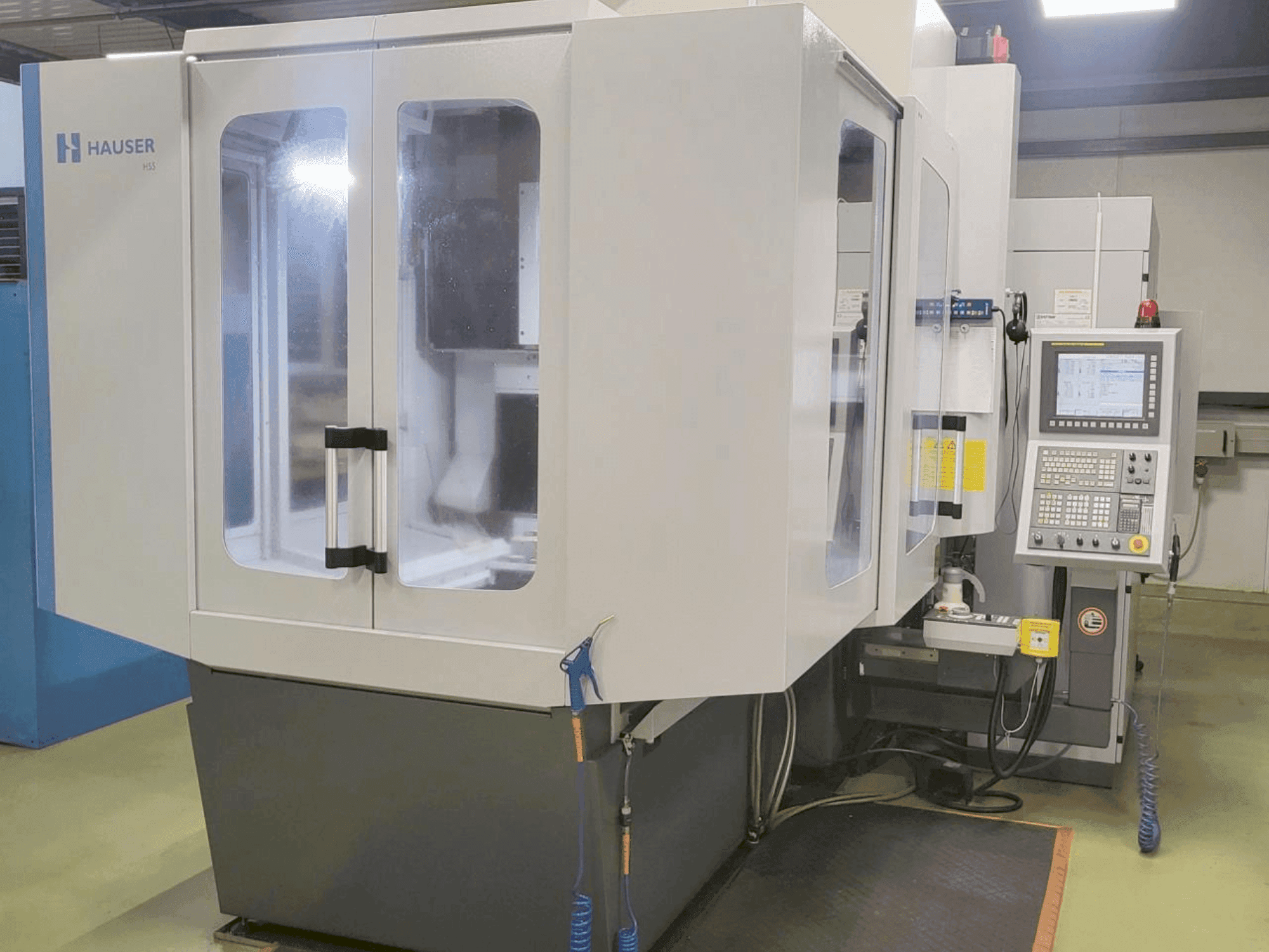 Koneen  HAUSER KELLENBERGER H55-400 etunäkymä