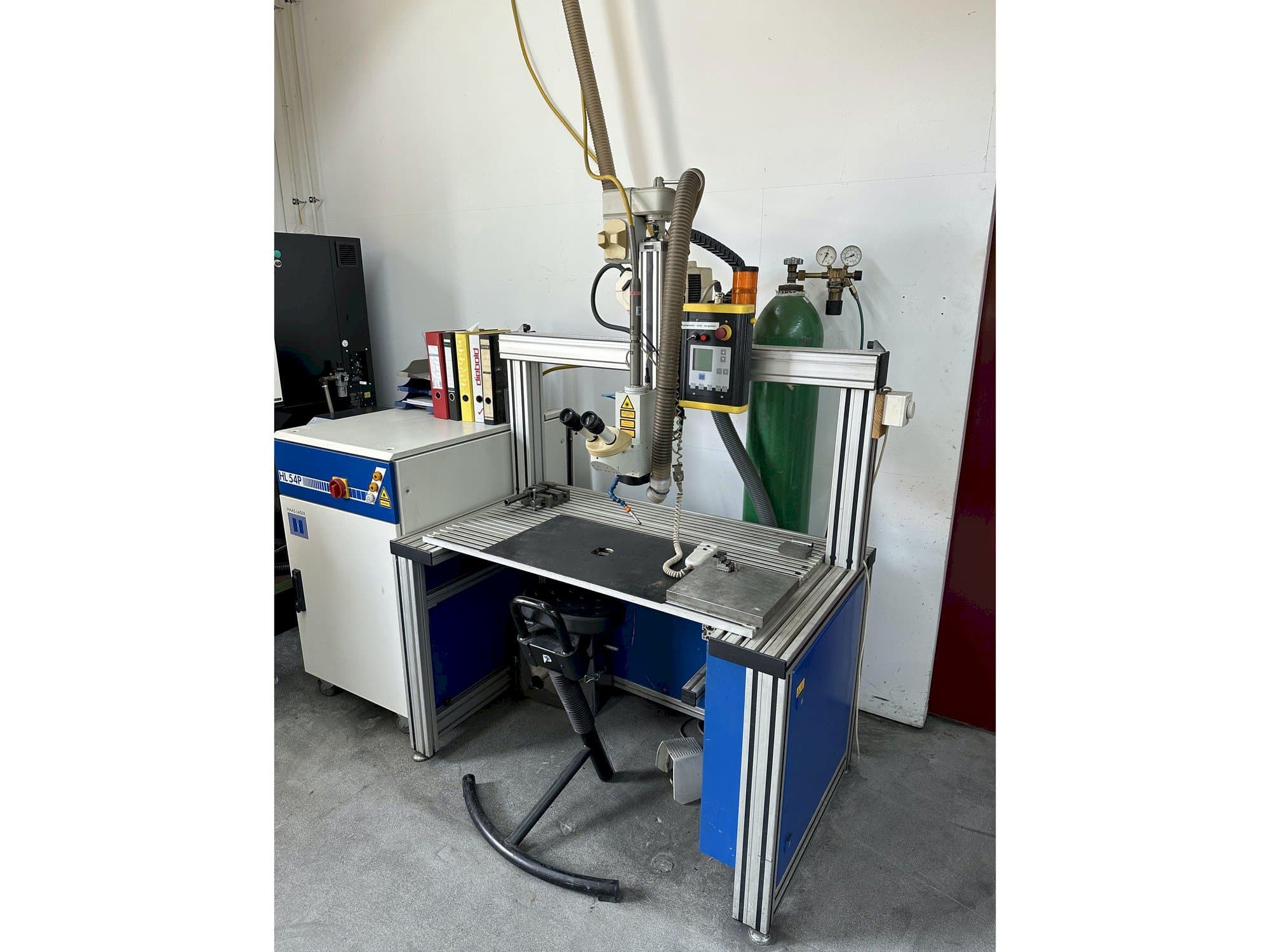 Koneen  Haas-Laser HL 54P etunäkymä