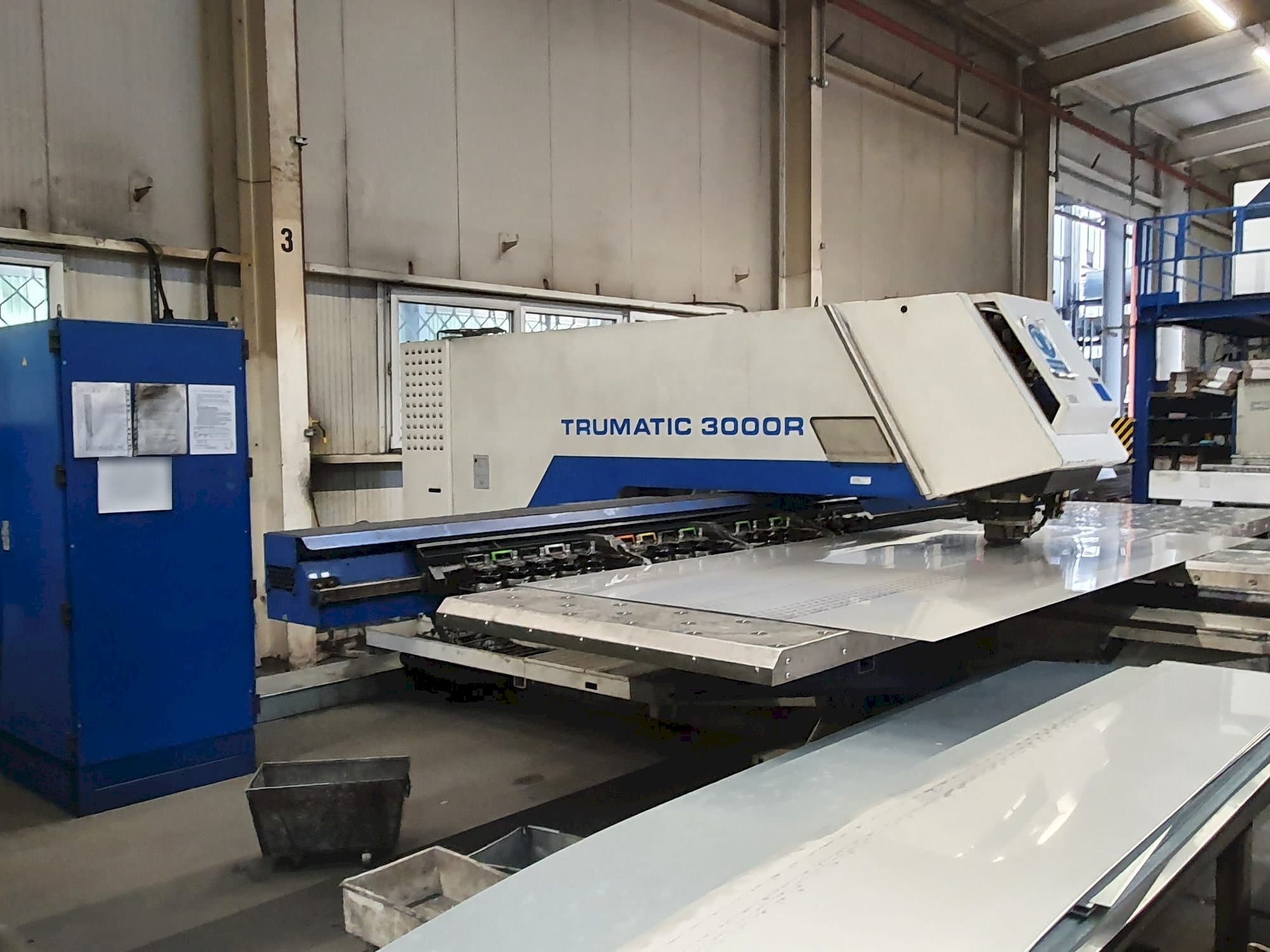 Koneen  Trumpf Trumatic 3000R etunäkymä