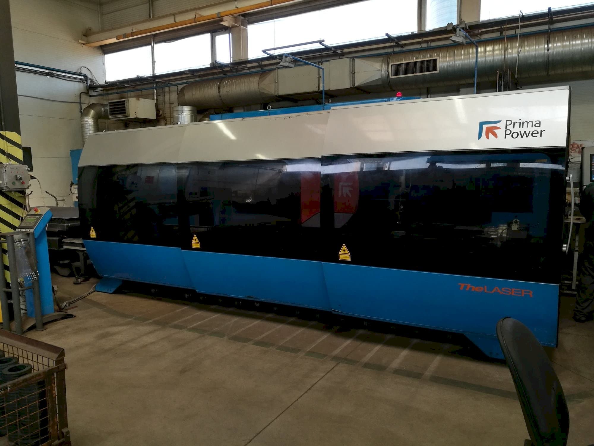 Koneen  Prima Power Zaphiro etunäkymä