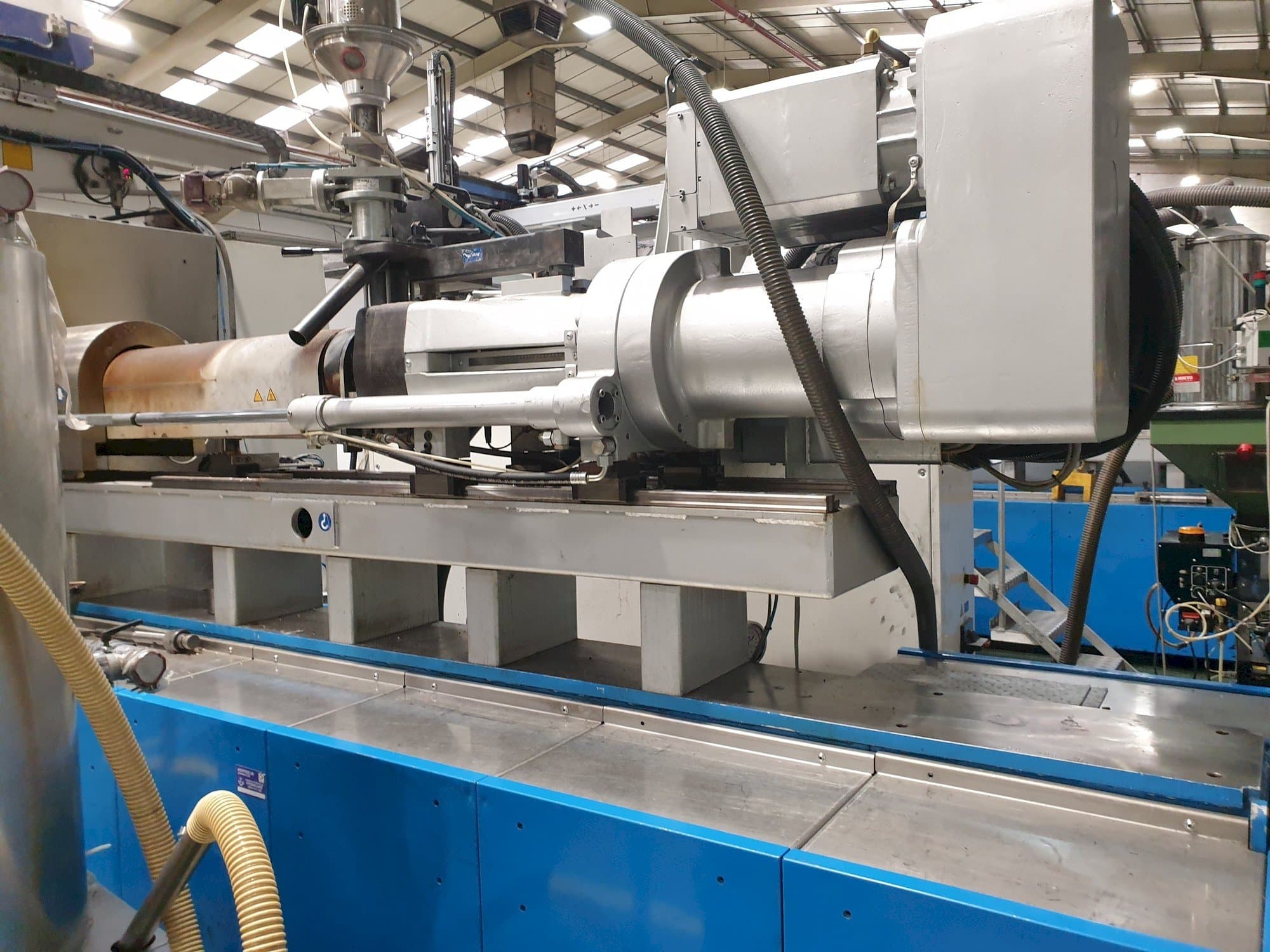 Koneen  Netstal EVOS 5500-2000 etunäkymä