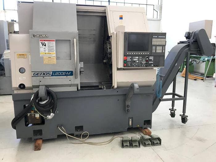 Koneen  Okuma Genos L200E-MY etunäkymä