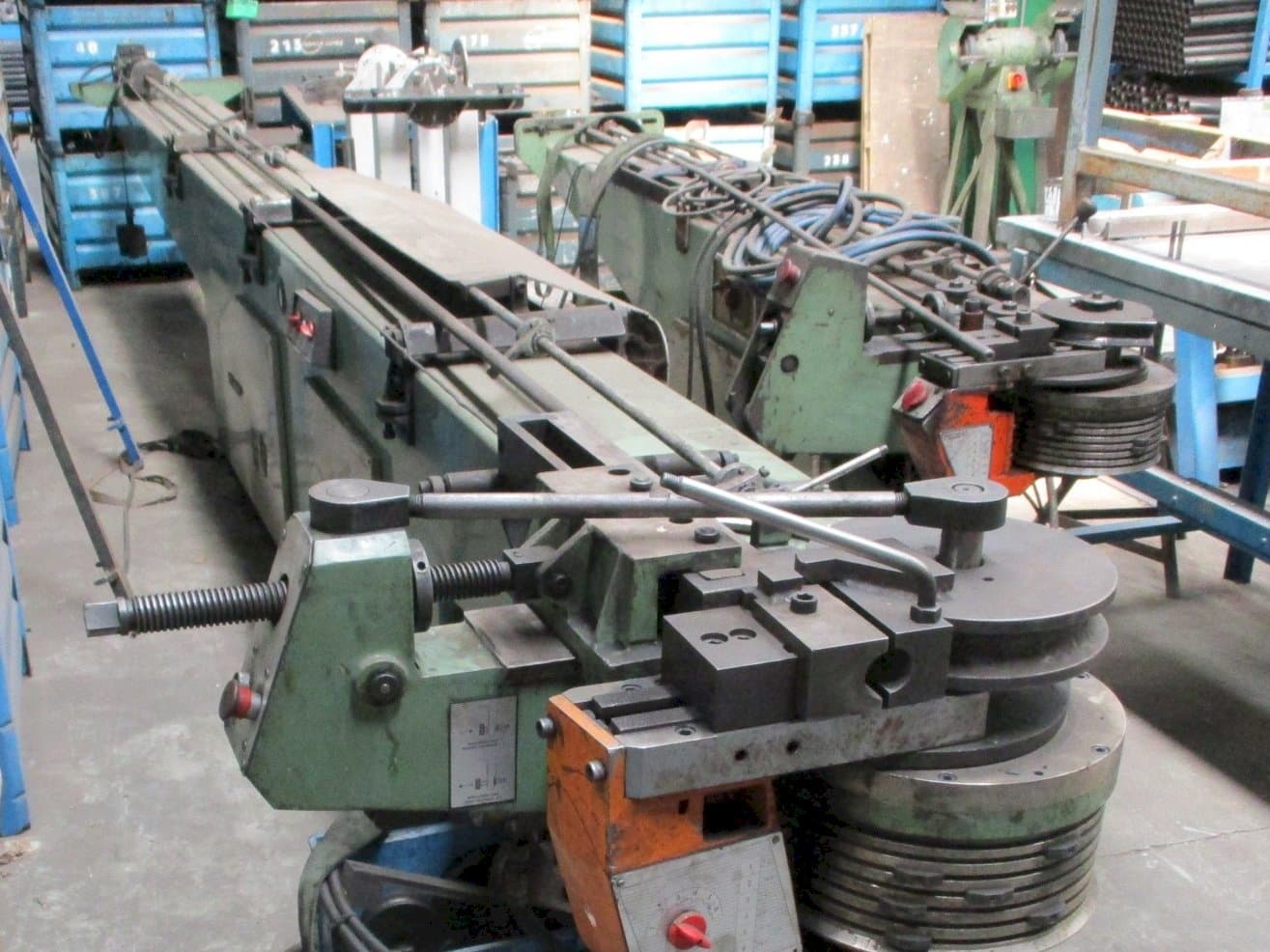 Koneen  Tejero 55AHC etunäkymä