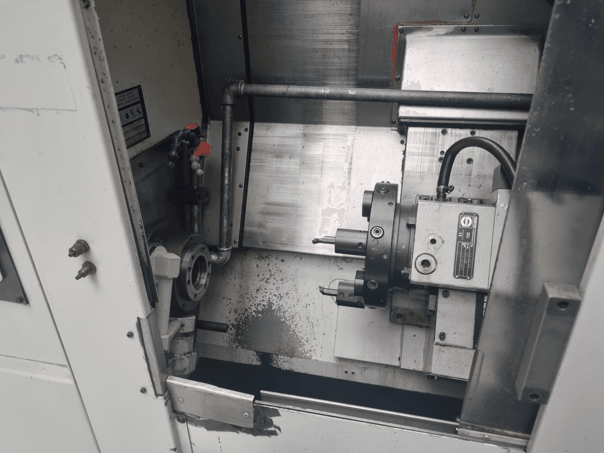 Koneen  SPINNER TC-32MC etunäkymä