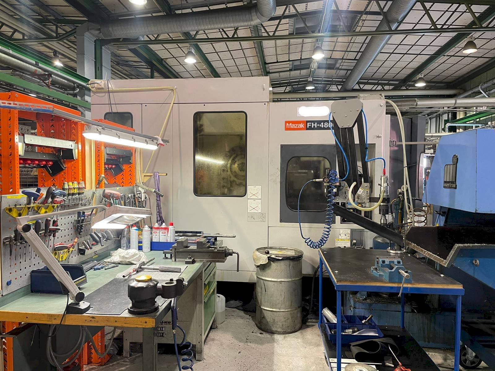 Koneen  Mazak FH-4800 etunäkymä
