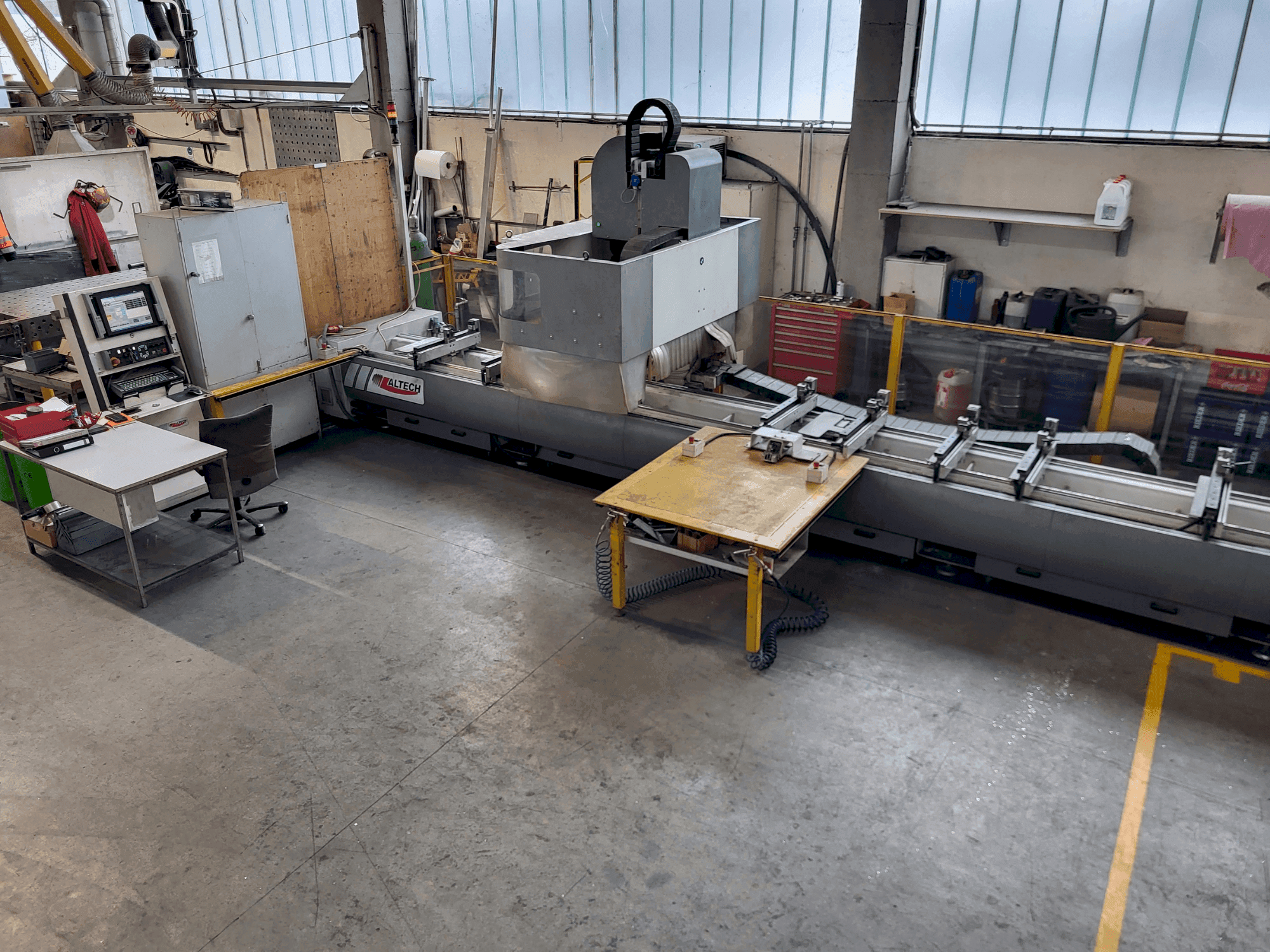 Koneen  ALTECH Tango etunäkymä