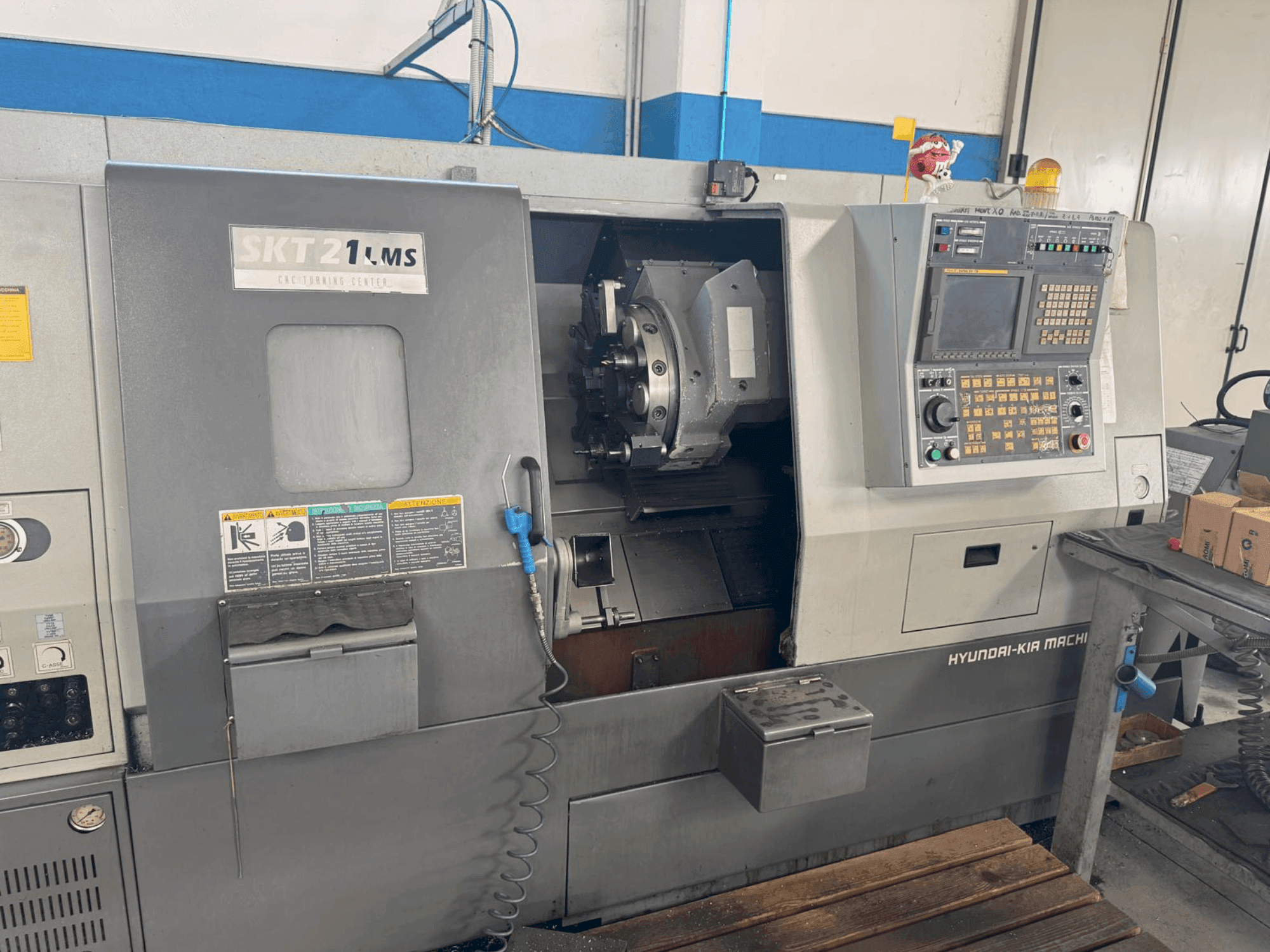 Koneen  HYUNDAI KIA SKT 21 LMS etunäkymä