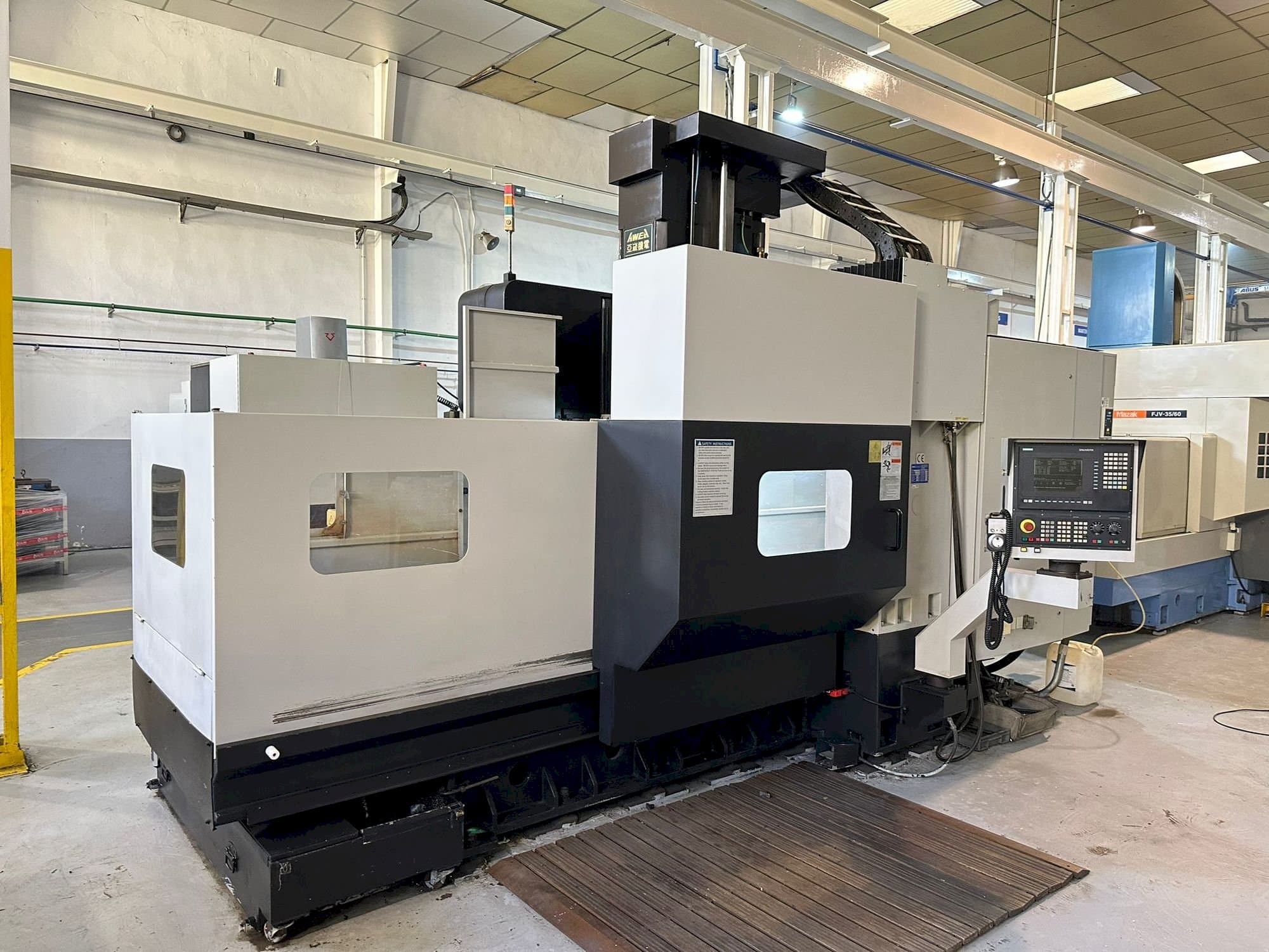 Koneen  AWEA VP2012 etunäkymä