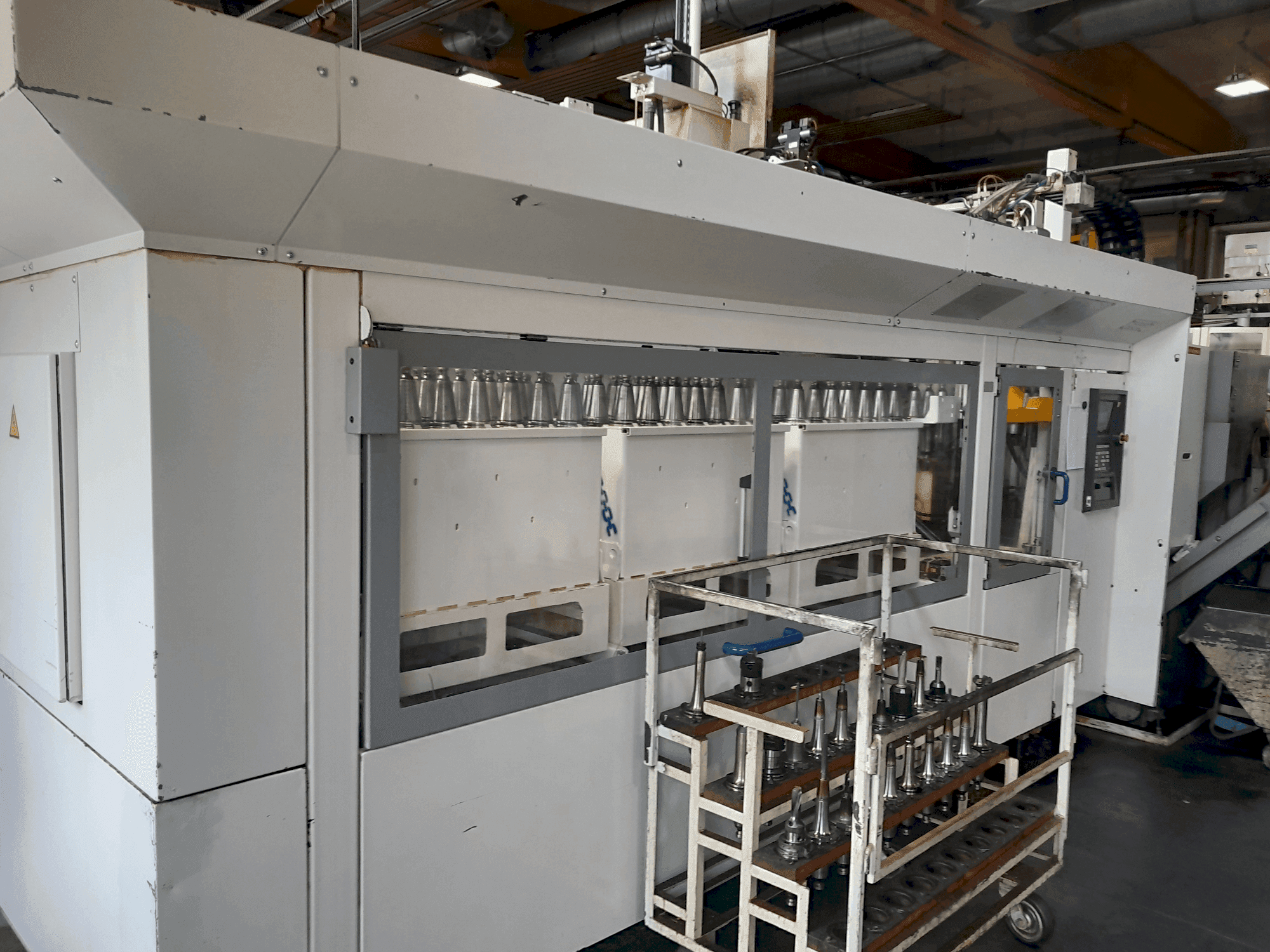 Koneen HELLER MCS-H 250 sivunäkymä