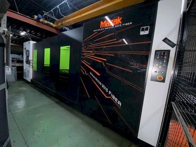 Koneen  Mazak Optiplex Nexus 3015 etunäkymä