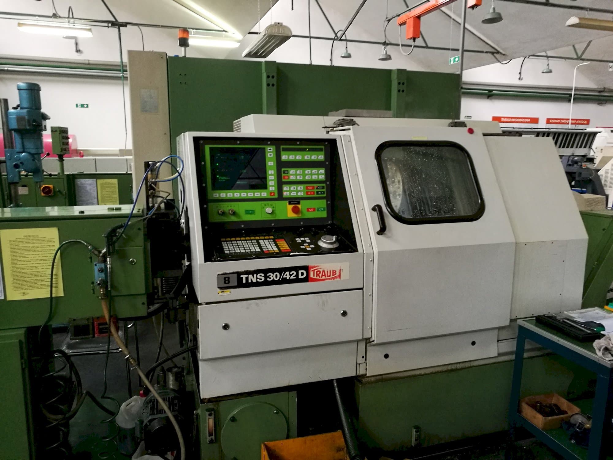 Koneen  TRAUB TNS 30/42 D etunäkymä