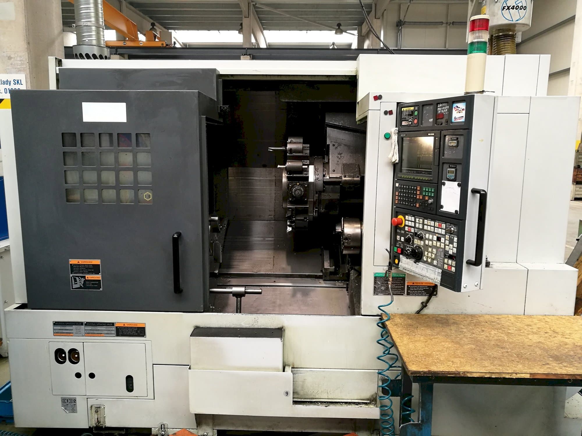 Koneen  MORI SEIKI NL 2500 SY/700 etunäkymä