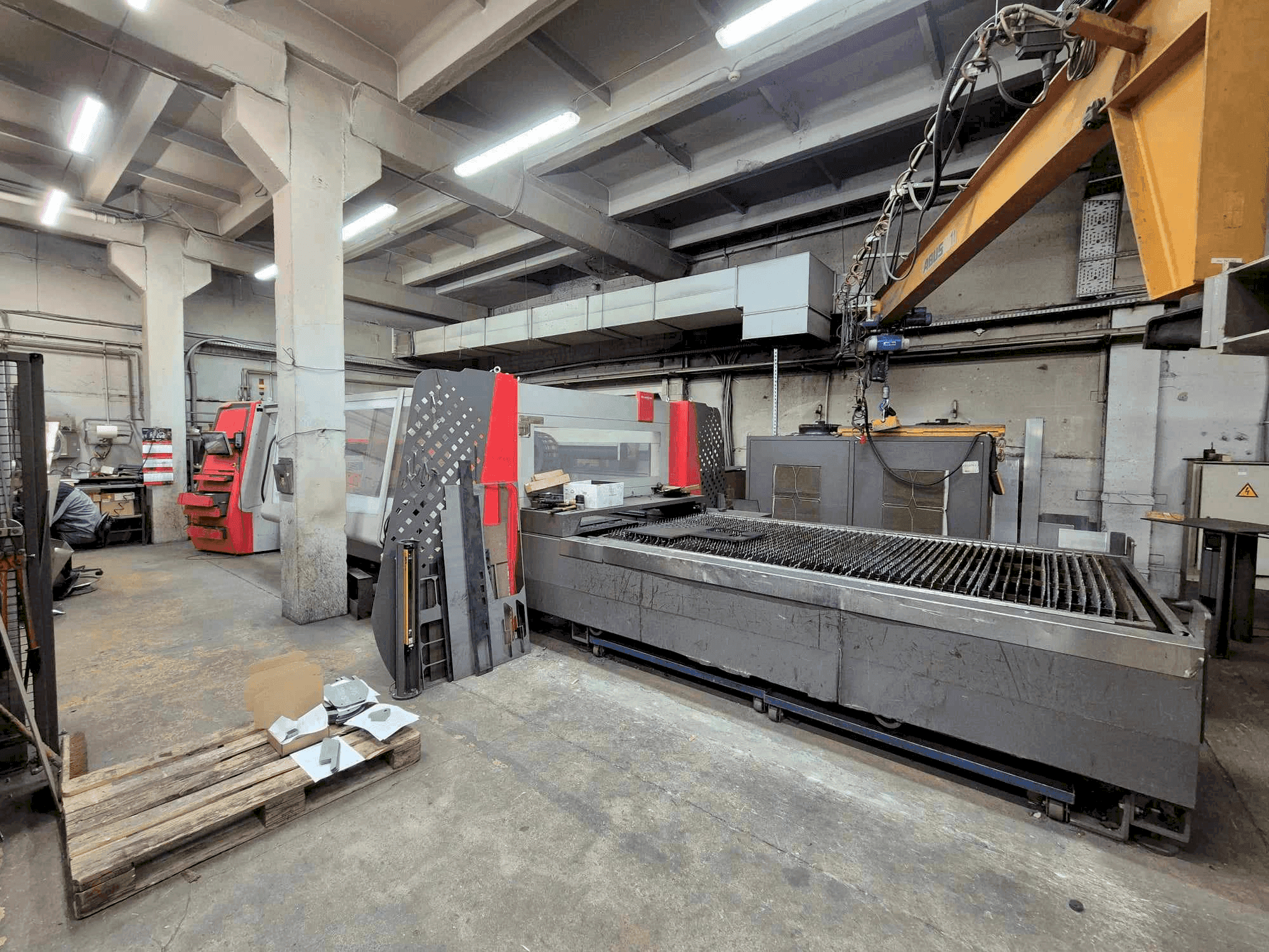 Koneen  Bystronic BYSTRONIC ByAutonom 3015 (2014) etunäkymä