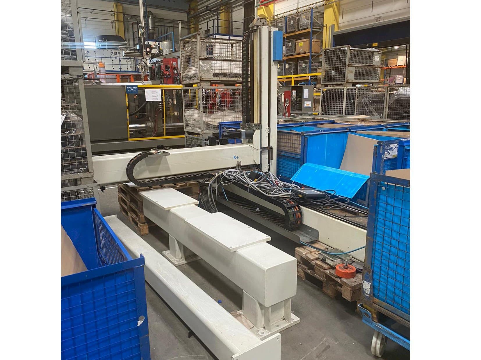 Koneen  Krauss Maffei LRX-S 500 etunäkymä