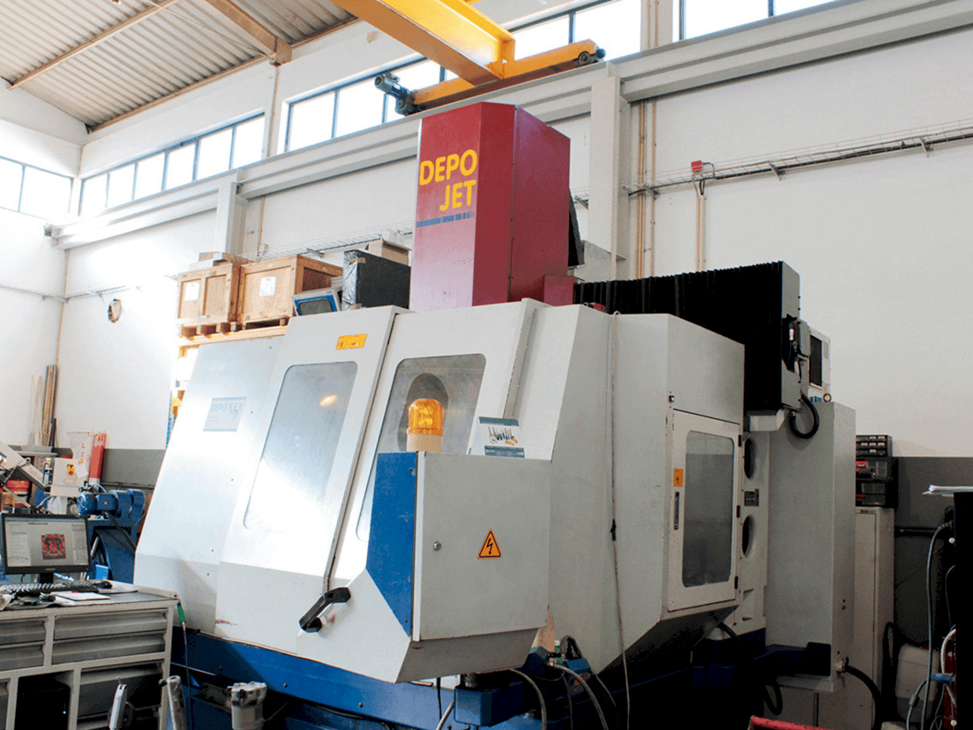 Koneen  DEPO Jet etunäkymä