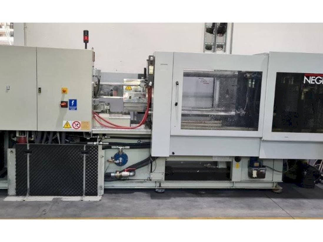 Koneen  Negri Bossi V210 etunäkymä