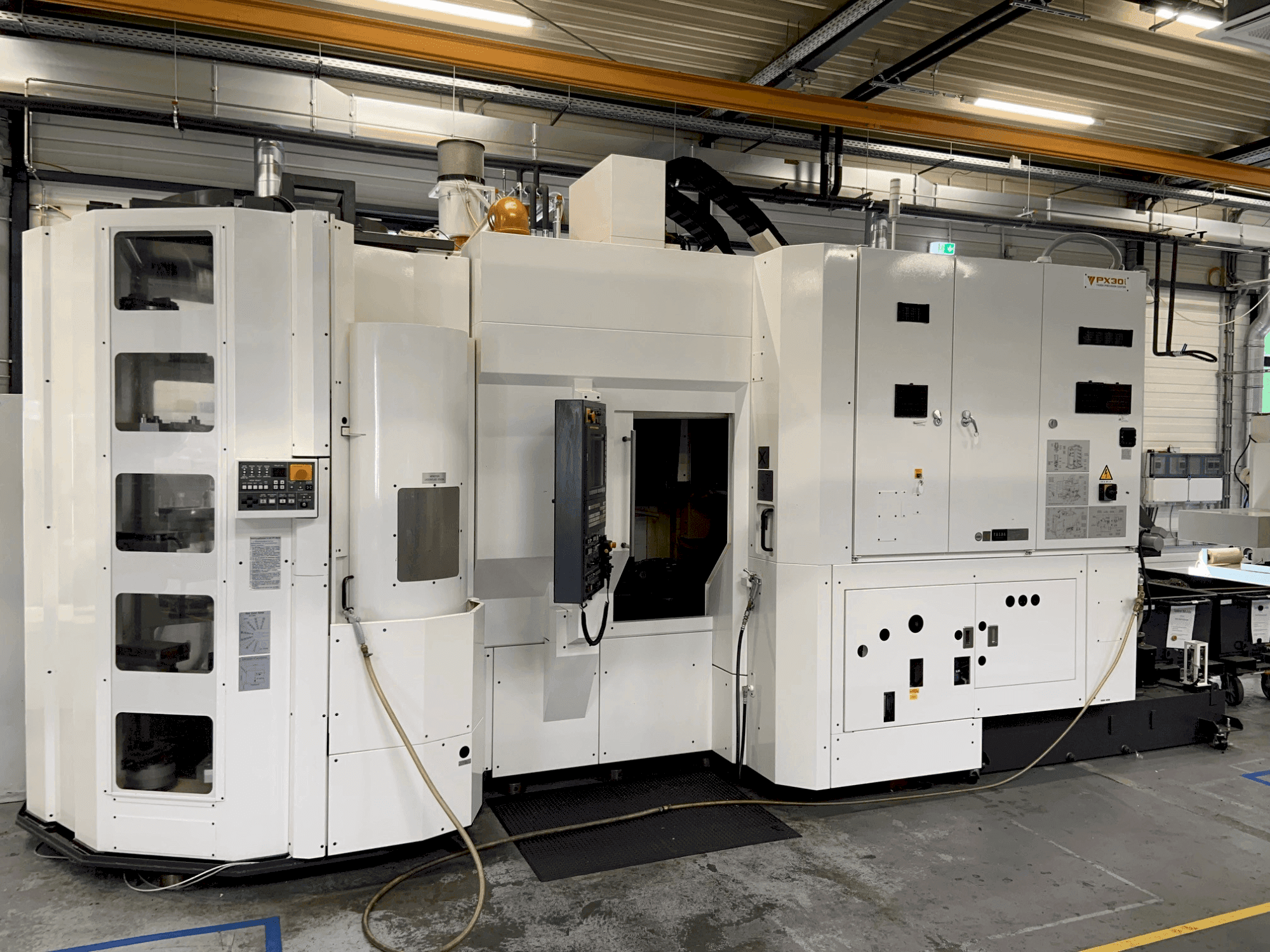 Koneen  YASDA Px30i etunäkymä