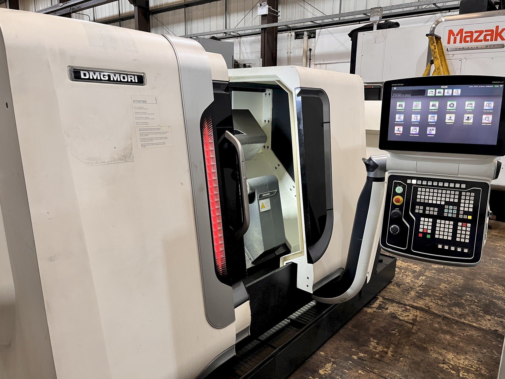 Koneen  DMG CTX ALPHA 300 etunäkymä