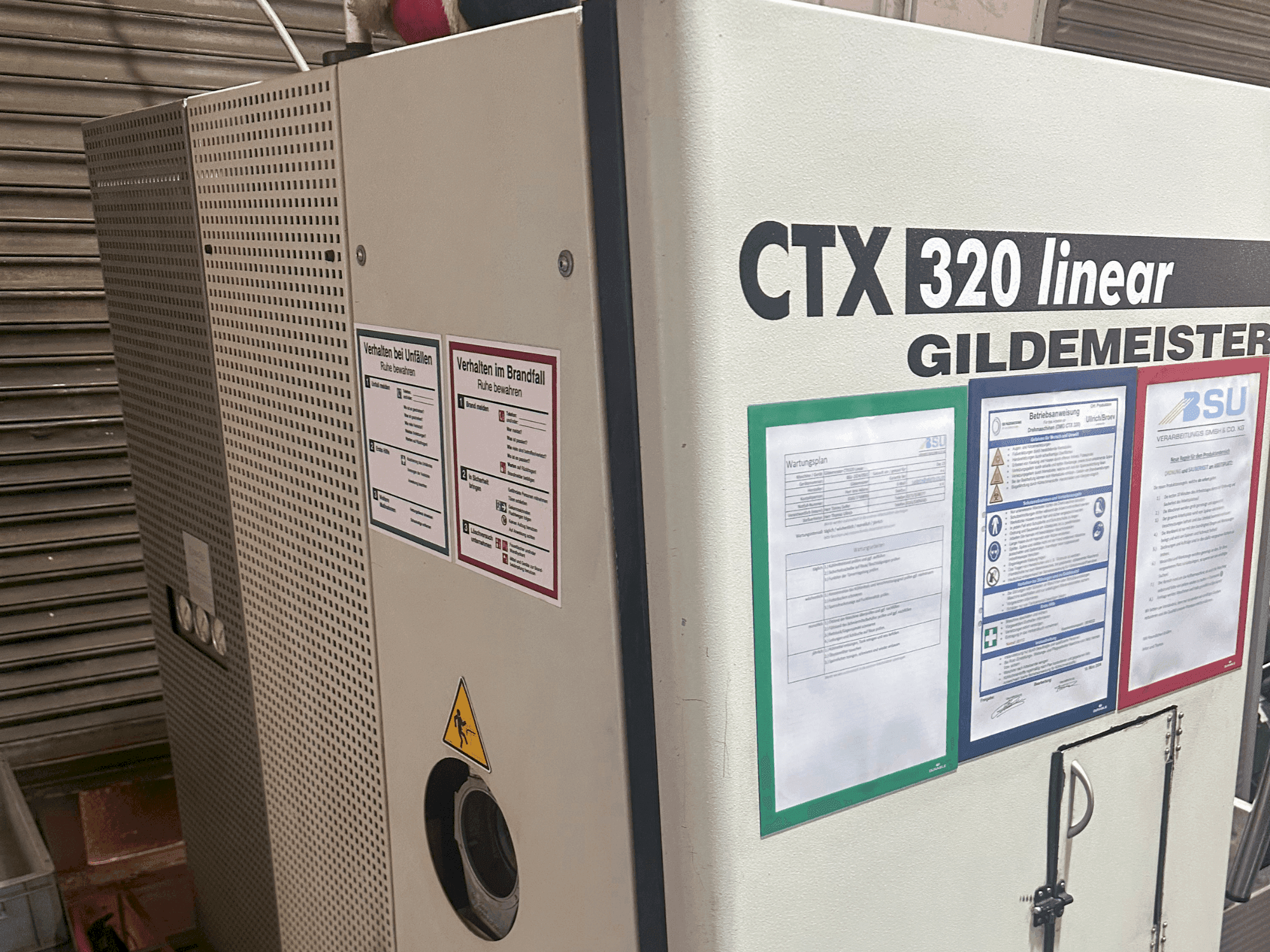 Koneen  DMG CTX 320 Linear V5 etunäkymä