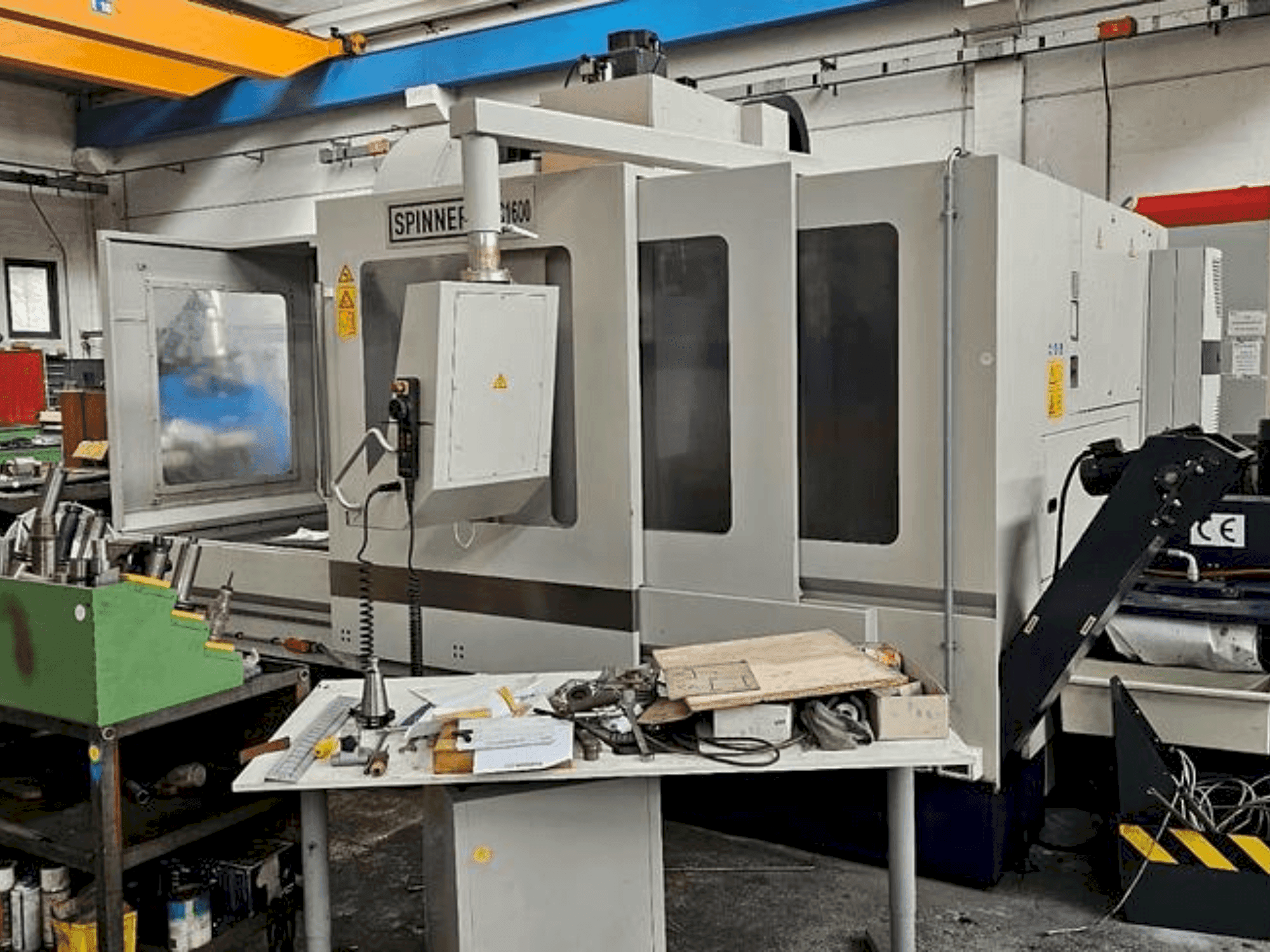 Koneen  SPINNER MVC 1600-N etunäkymä