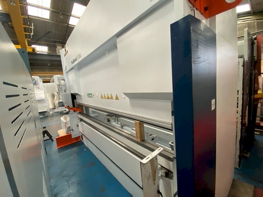 Koneen  Trumpf TruBend 3100 etunäkymä