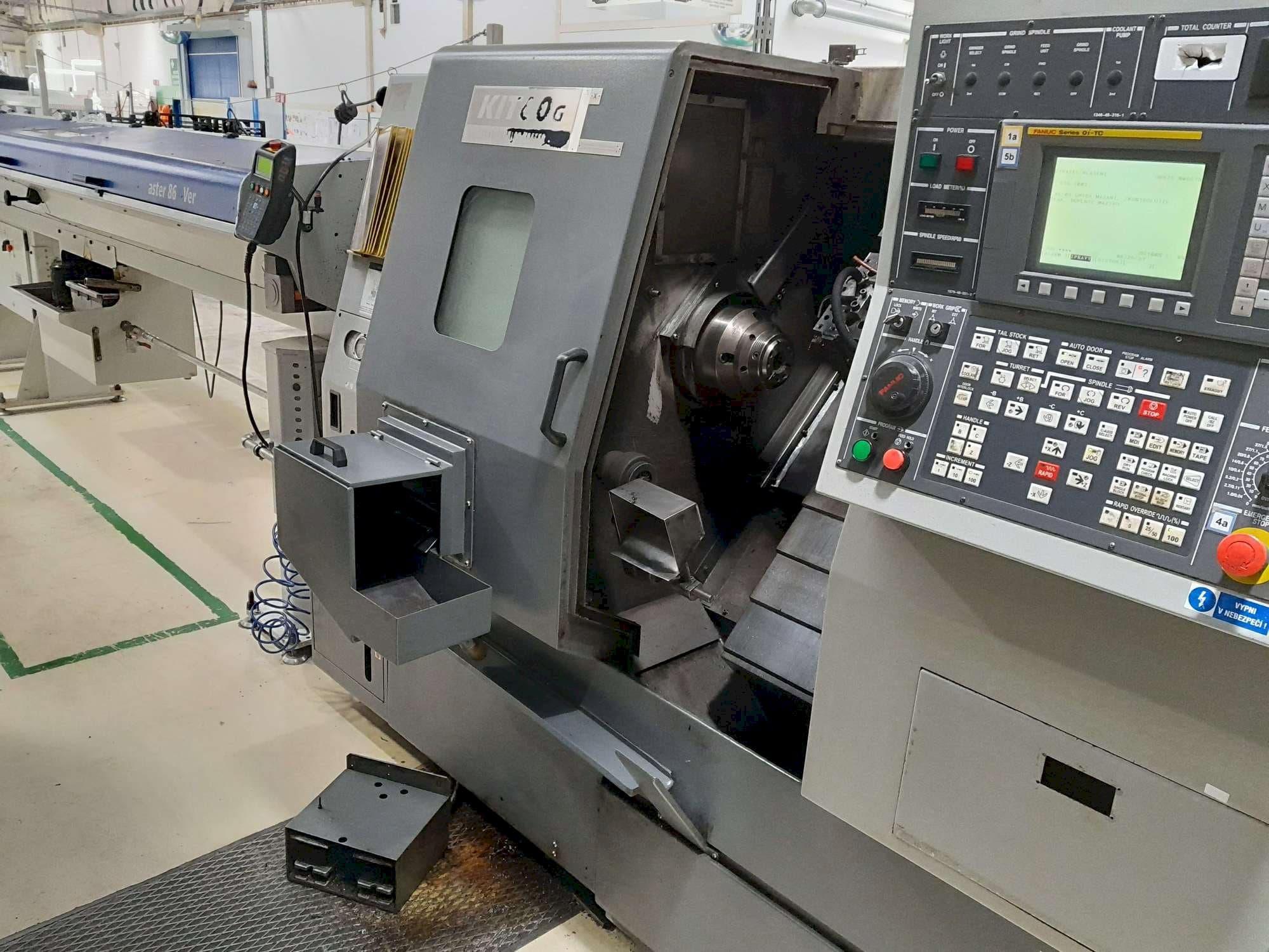 Koneen  Hyundai Kia KIT60G etunäkymä