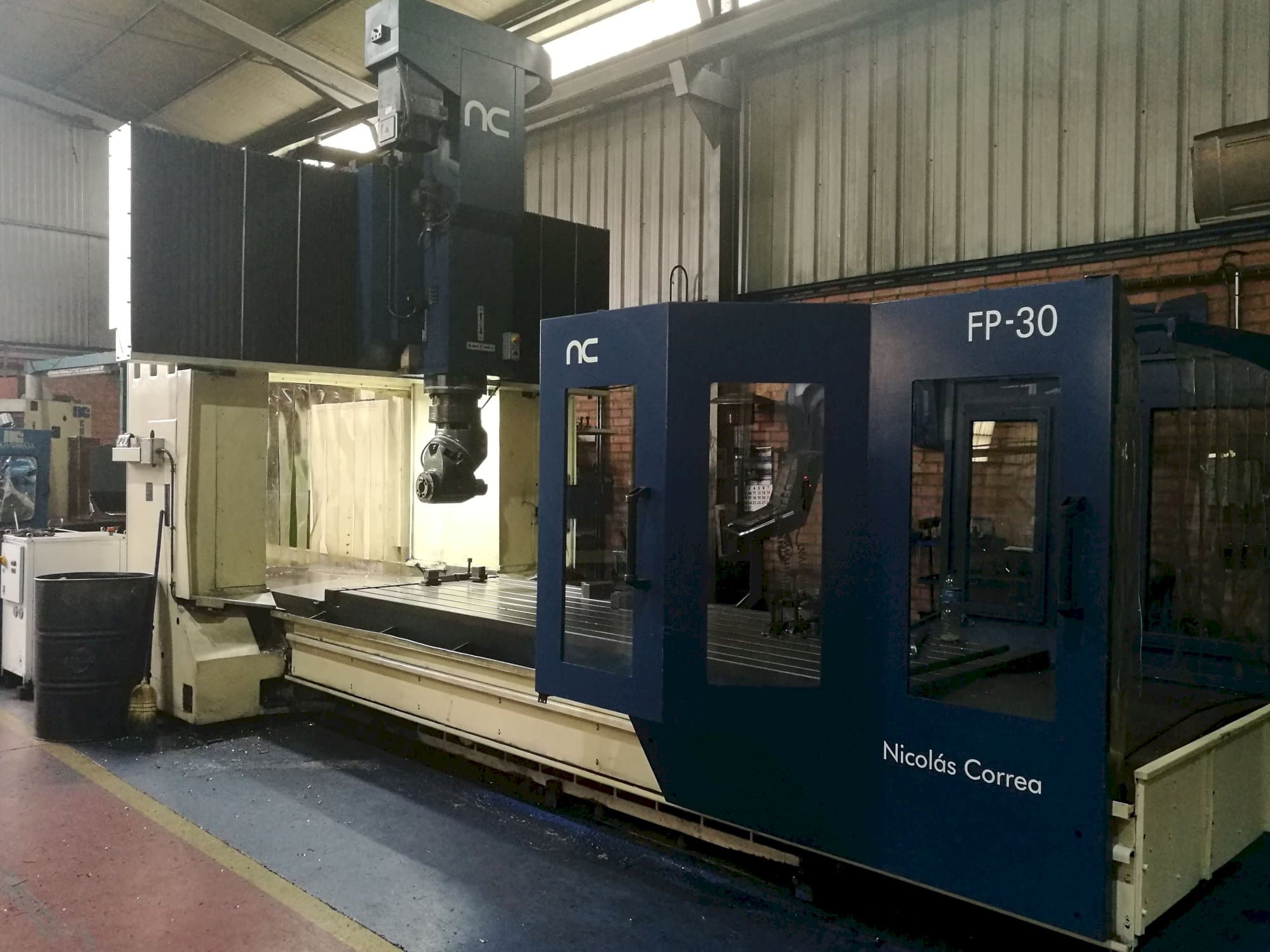 Koneen  Correa oikea näkymä FP 30/35