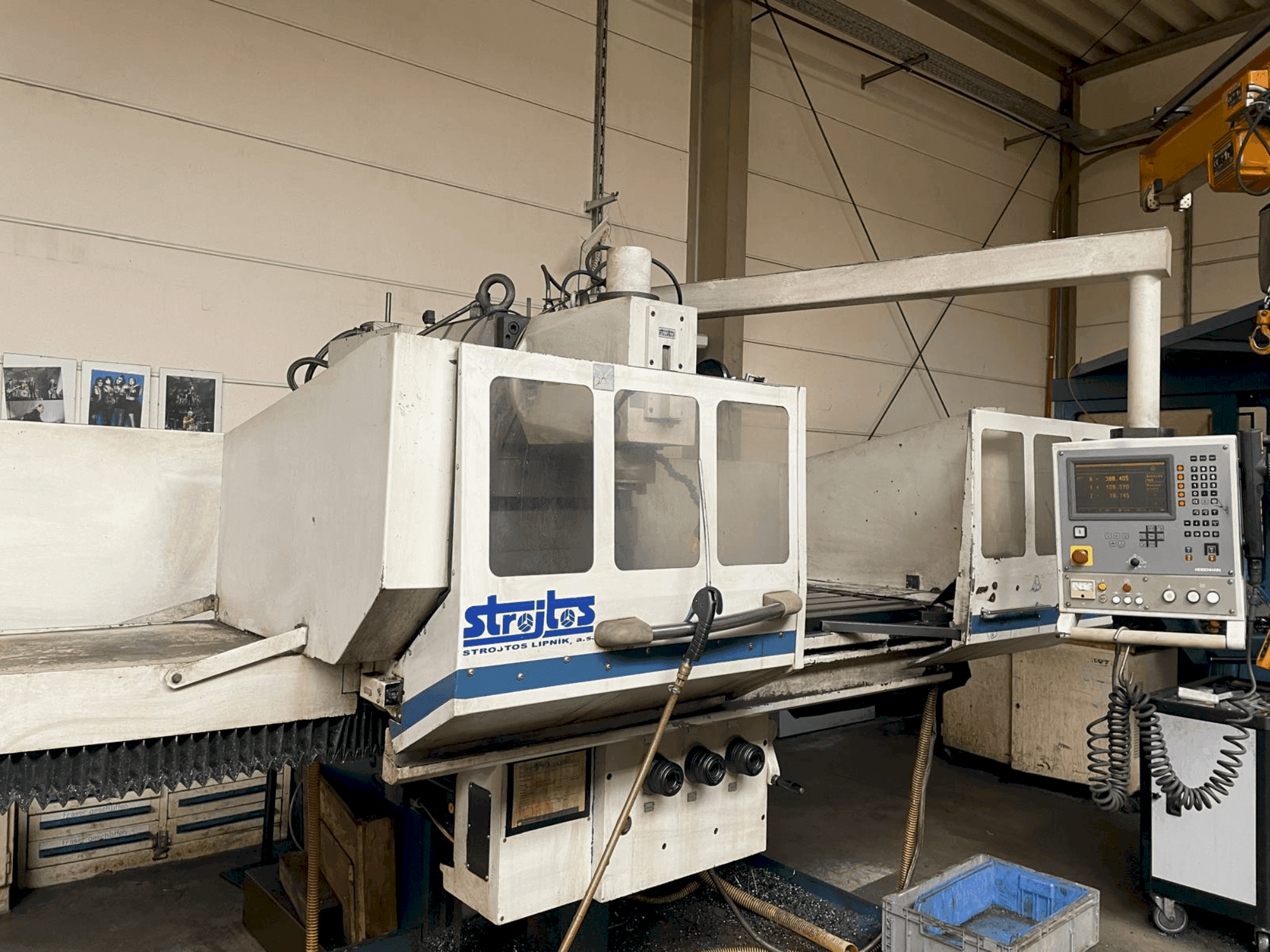 Koneen  Strojtos  FGS 63 NCP etunäkymä