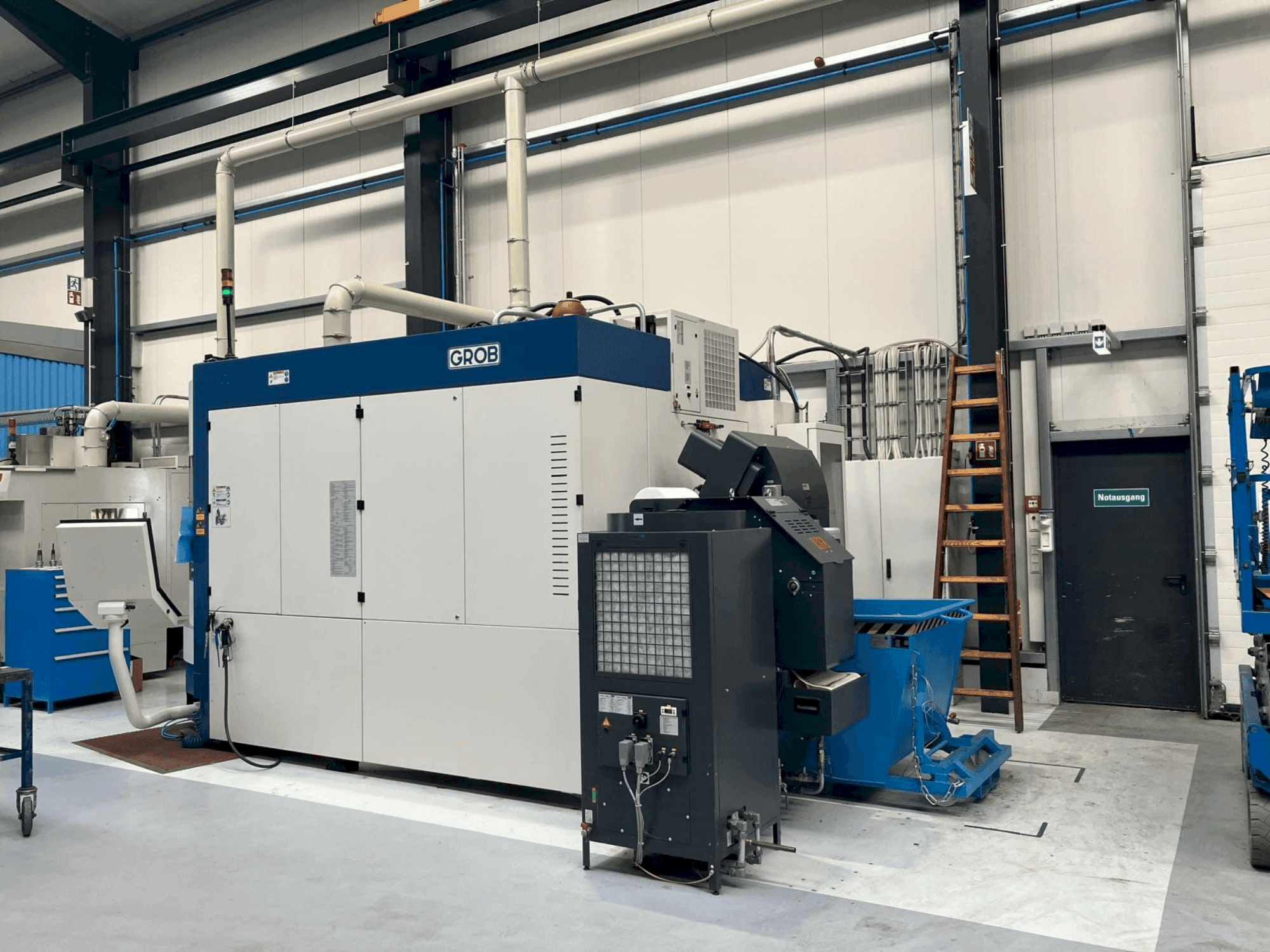 Koneen  GROB G550a etunäkymä