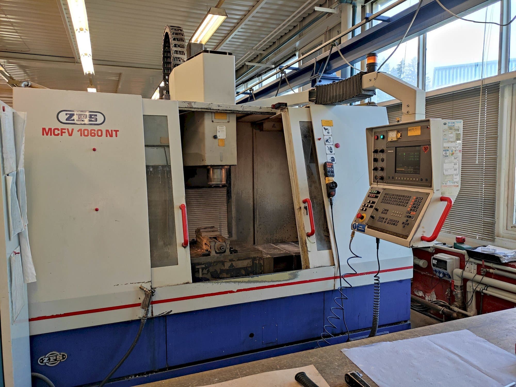 Koneen  ZPS MCFV 1060 NT etunäkymä