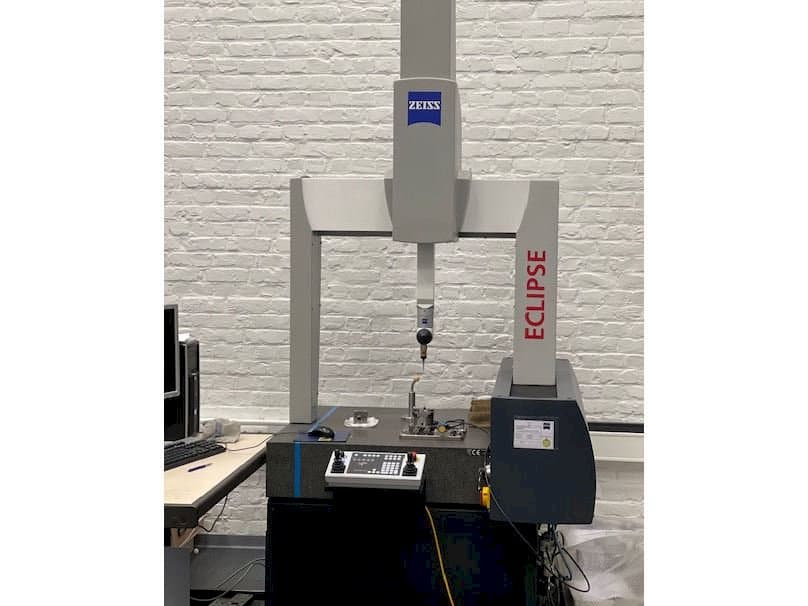 Koneen  ZEISS Eclipse etunäkymä