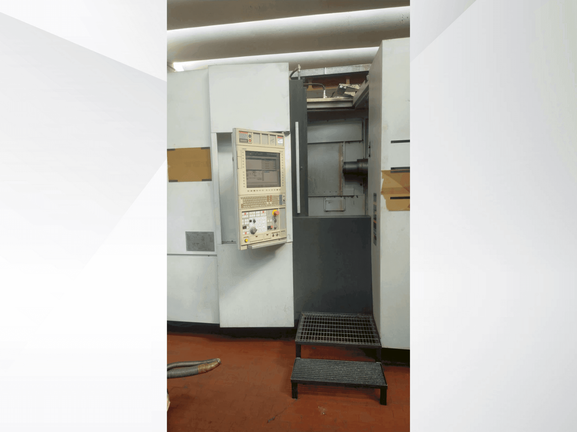 Koneen  MORI SEIKI NH 5000/40 DCG etunäkymä