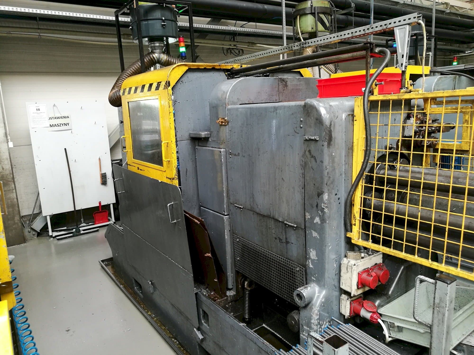 Koneen  Wickman 1  3/8"-6 etunäkymä