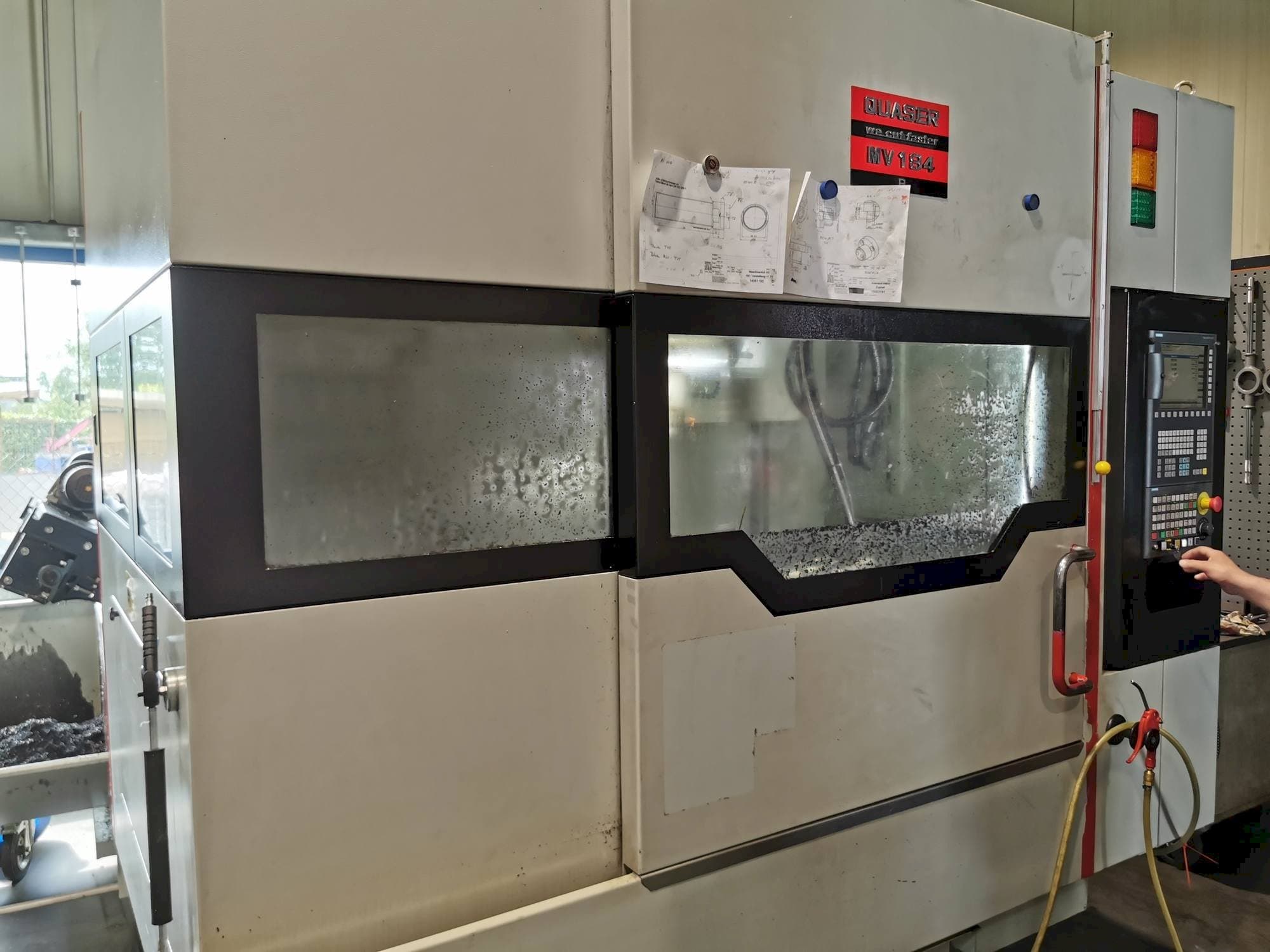Koneen  Quaser MV154APC/P12 etunäkymä