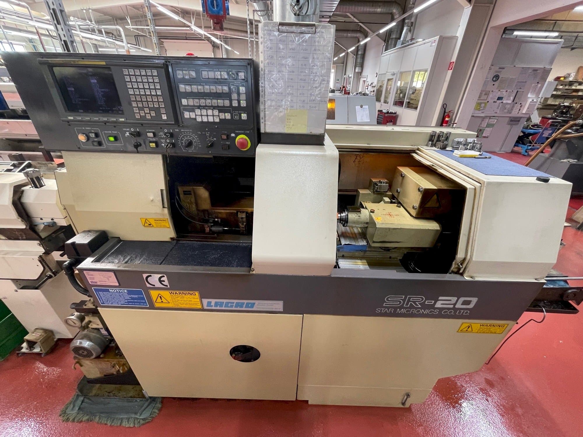 Koneen  Star SR-20 etunäkymä