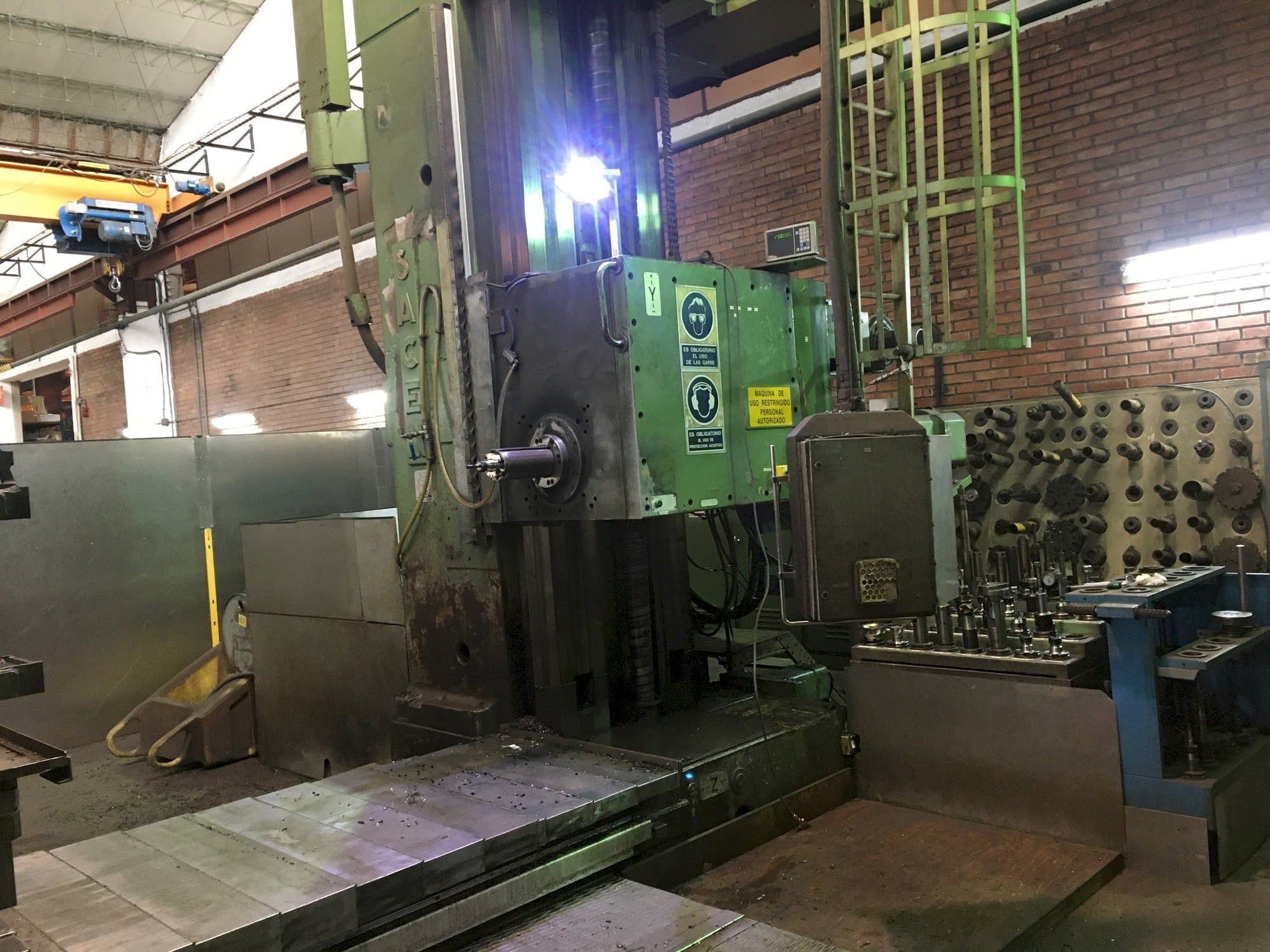 Koneen  Sacem									 M.S.T 130 C/N etunäkymä